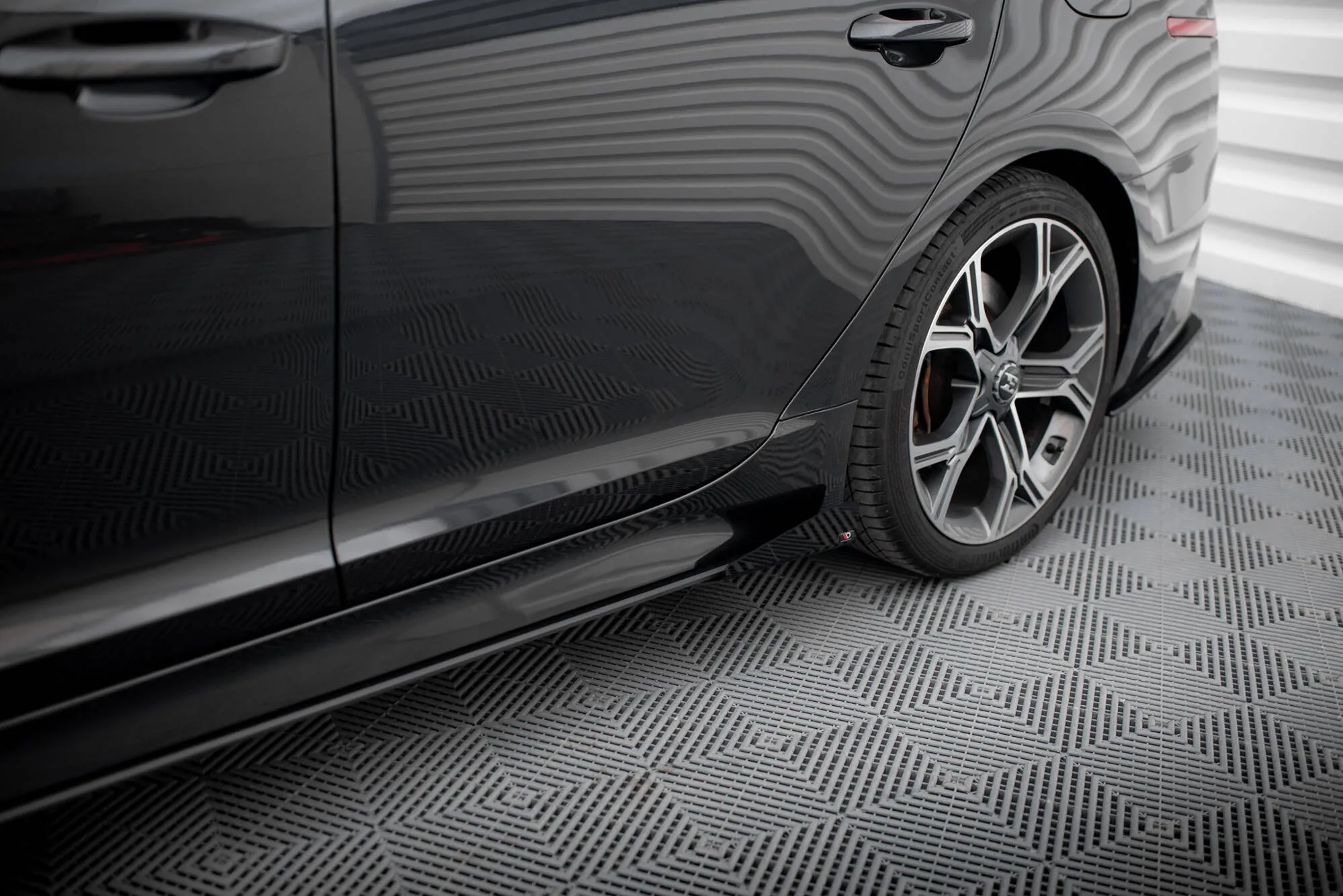 Sideskjørt + Flopper Kia Stinger GT-Line 2017 - 2023 | Street Pro Black Edition – bilde 3