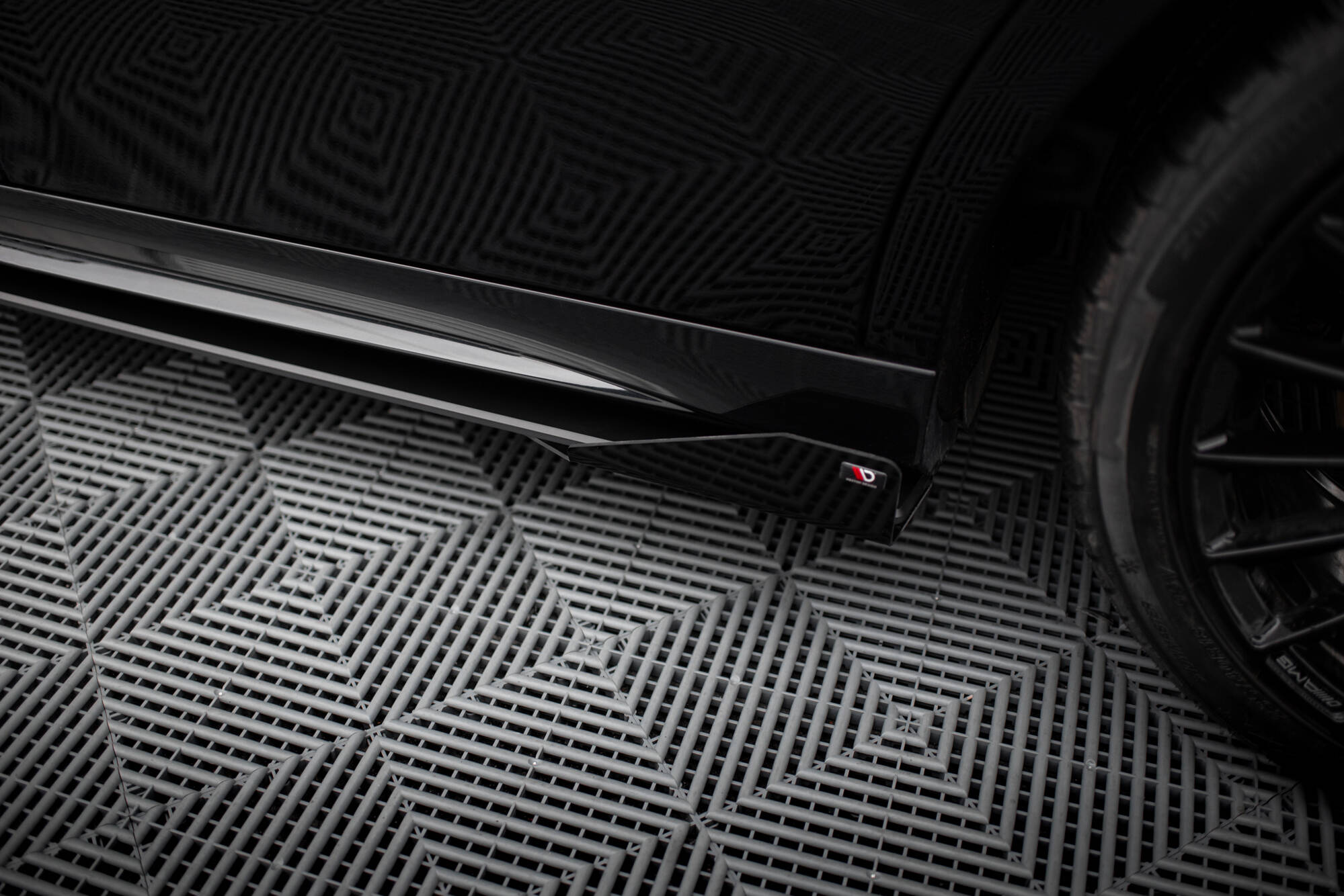 Sideskjørt  + flopper Mercedes-AMG A35 (W177 / V177) facelift 2023 - > | Street Pro Black Edition Image 4