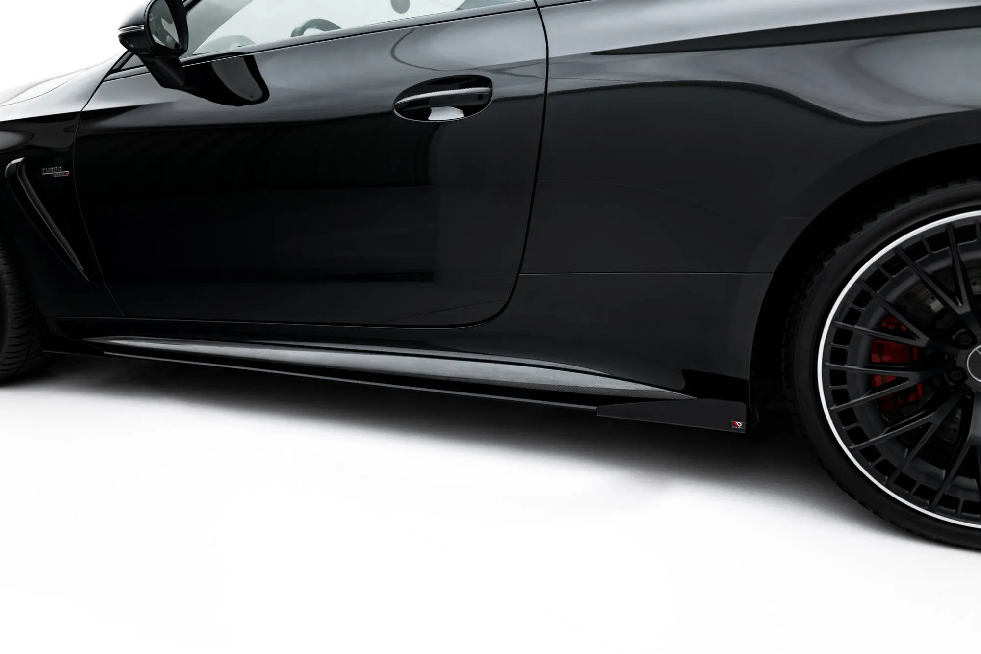 Sideskjørt-flopper Mercedes-AMG Cle 53 (C236) 2023 -> | Glossy Black Edition – bilde 2