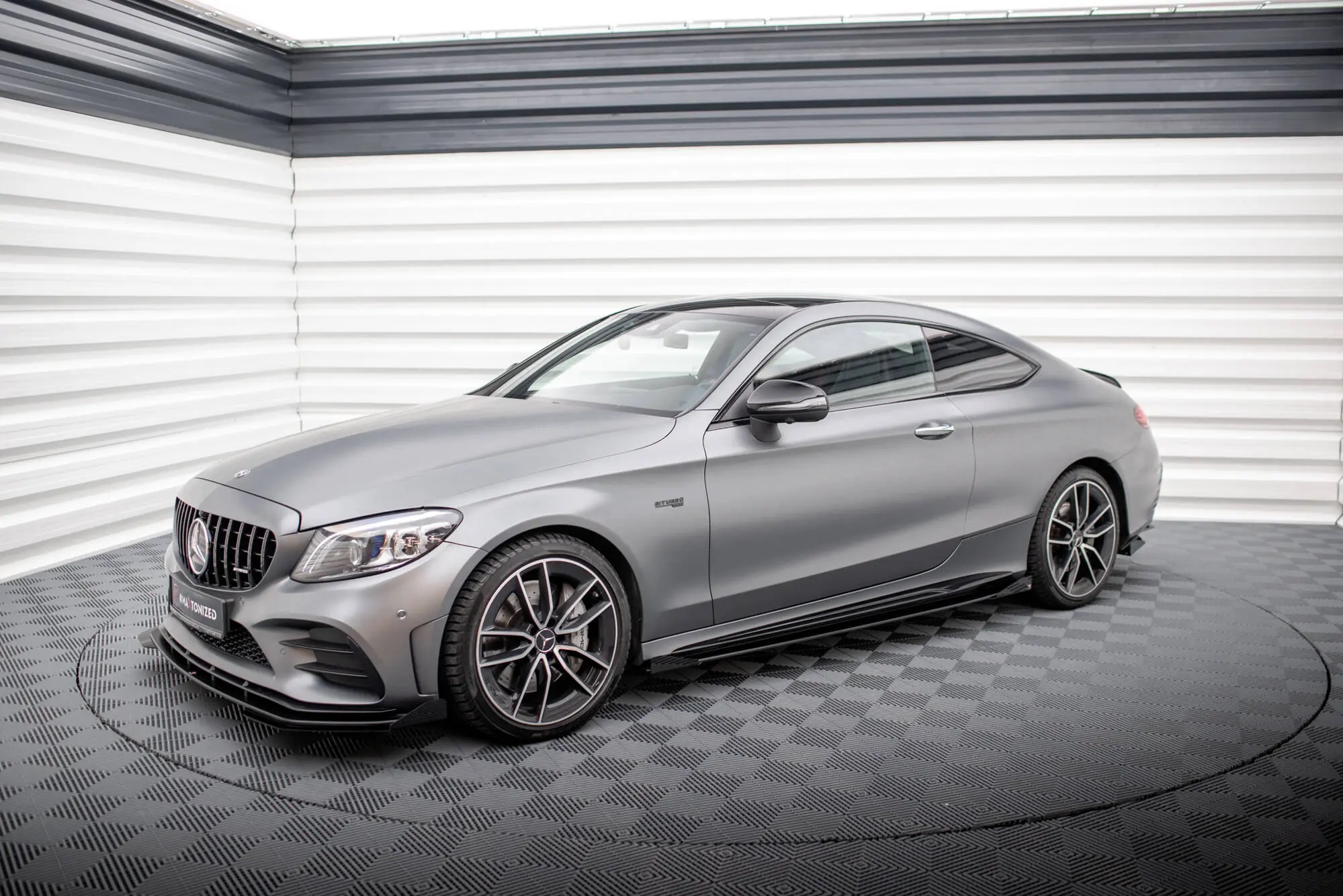Sideskjørt + flopper Mercedes-Benz C43 AMG Coupe (C205) facelift 2018 - 2022 | Street Pro Black Edition – bilde 4