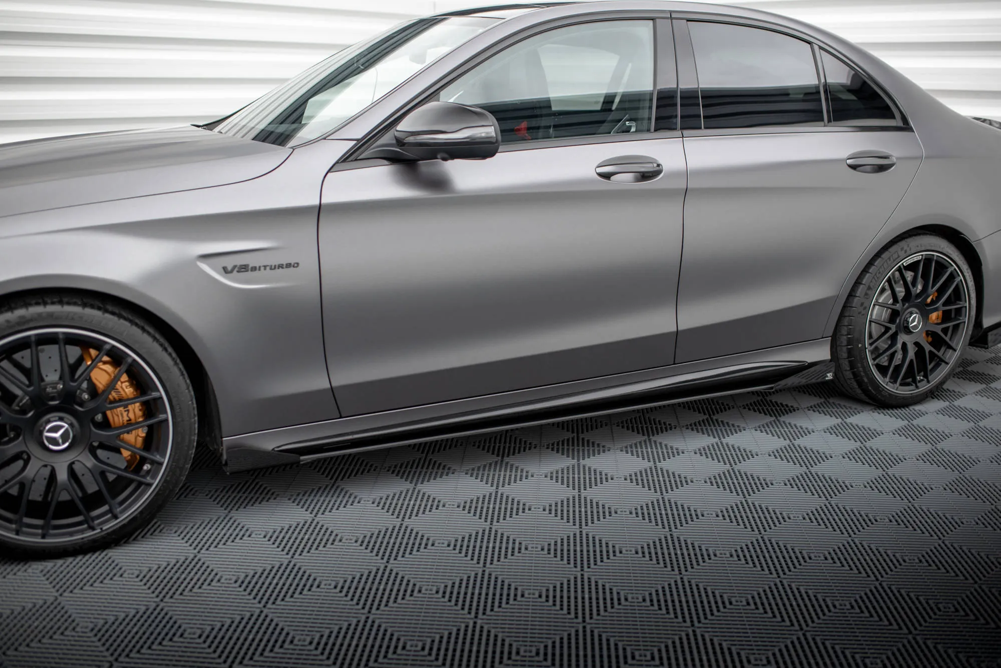 Sideskjørt + Flopper Mercedes-Benz C63 AMG (W205 / S205) facelift 2018 - 2021 | Street Pro Black Edition