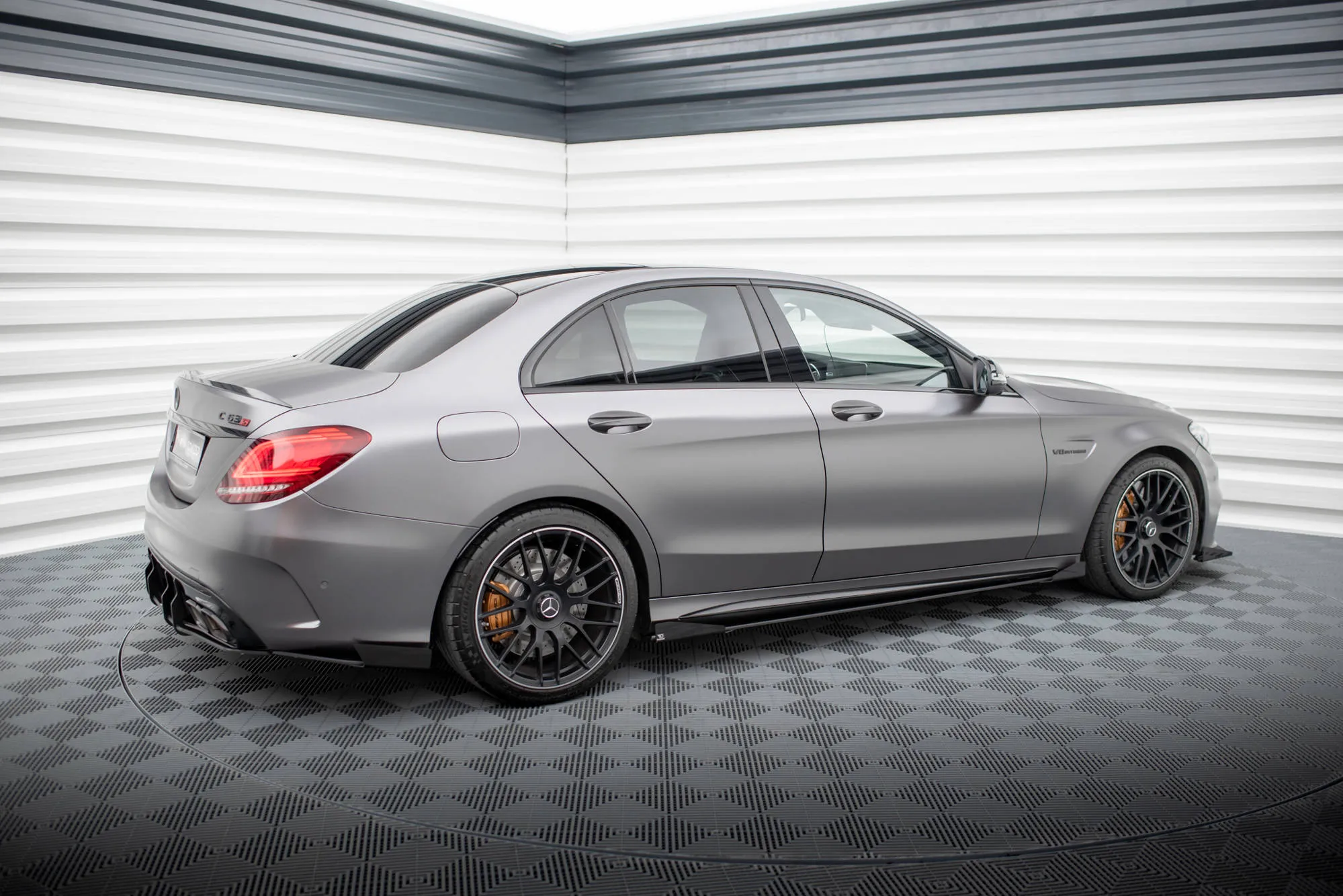 Sideskjørt + Flopper Mercedes-Benz C63 AMG (W205 / S205) facelift 2018 - 2021 | Street Pro Black Edition – bilde 5