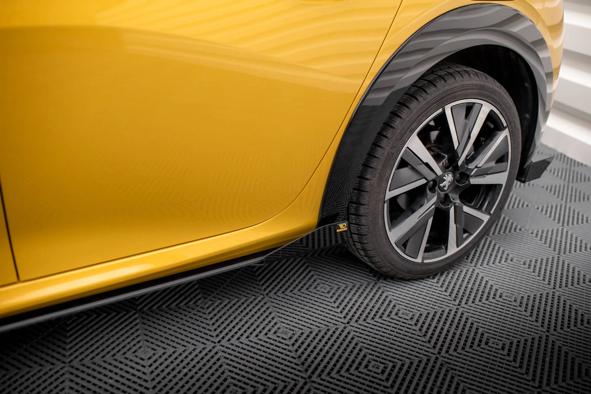 Sideskjørt-flopper Peugeot 208 GT II 2019 - 2023 | Glossy Black Edition