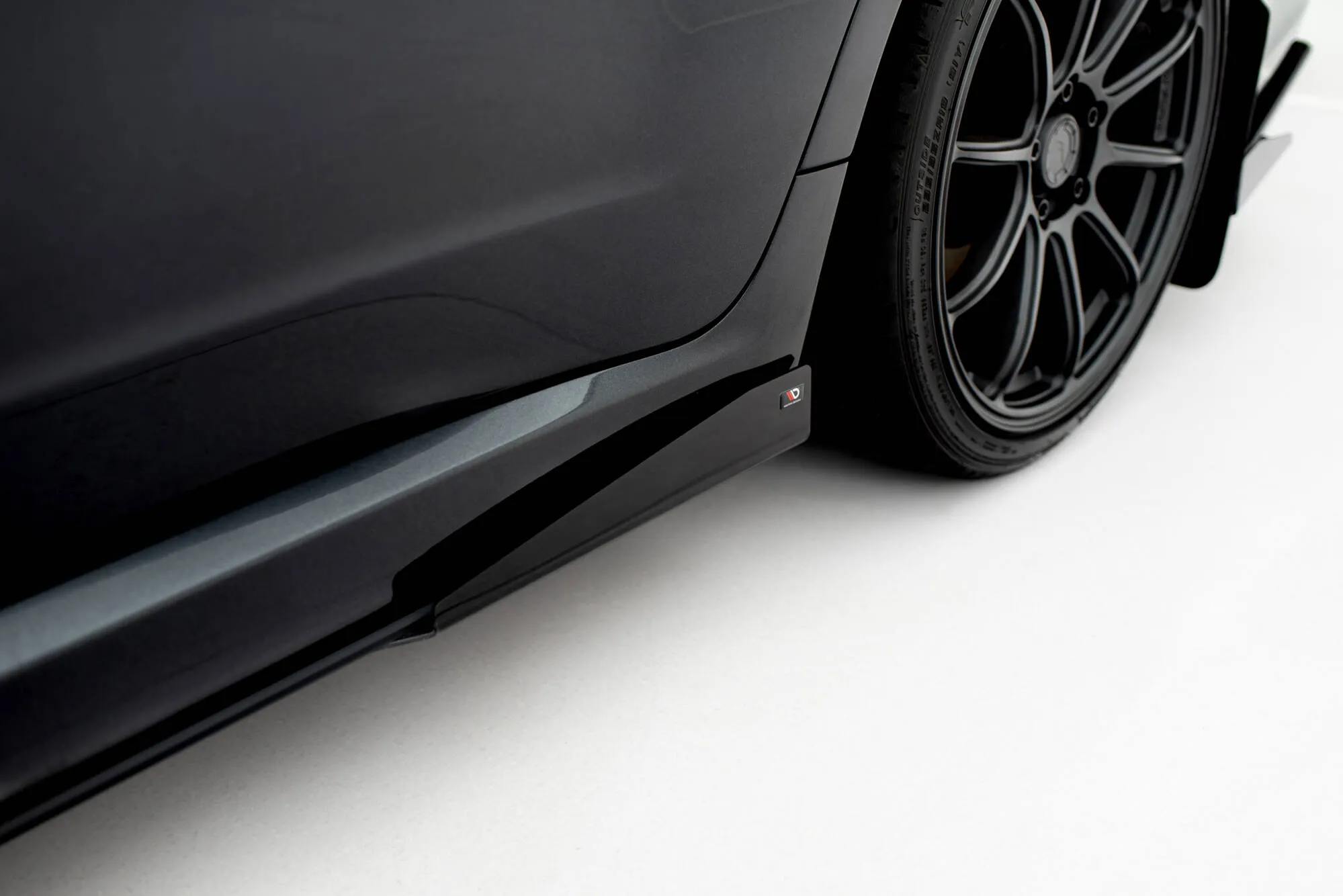Sideskjørt-flopper Subaru Impreza WRX STI III Facelift 2010 - 2014 | Glossy Black Edition