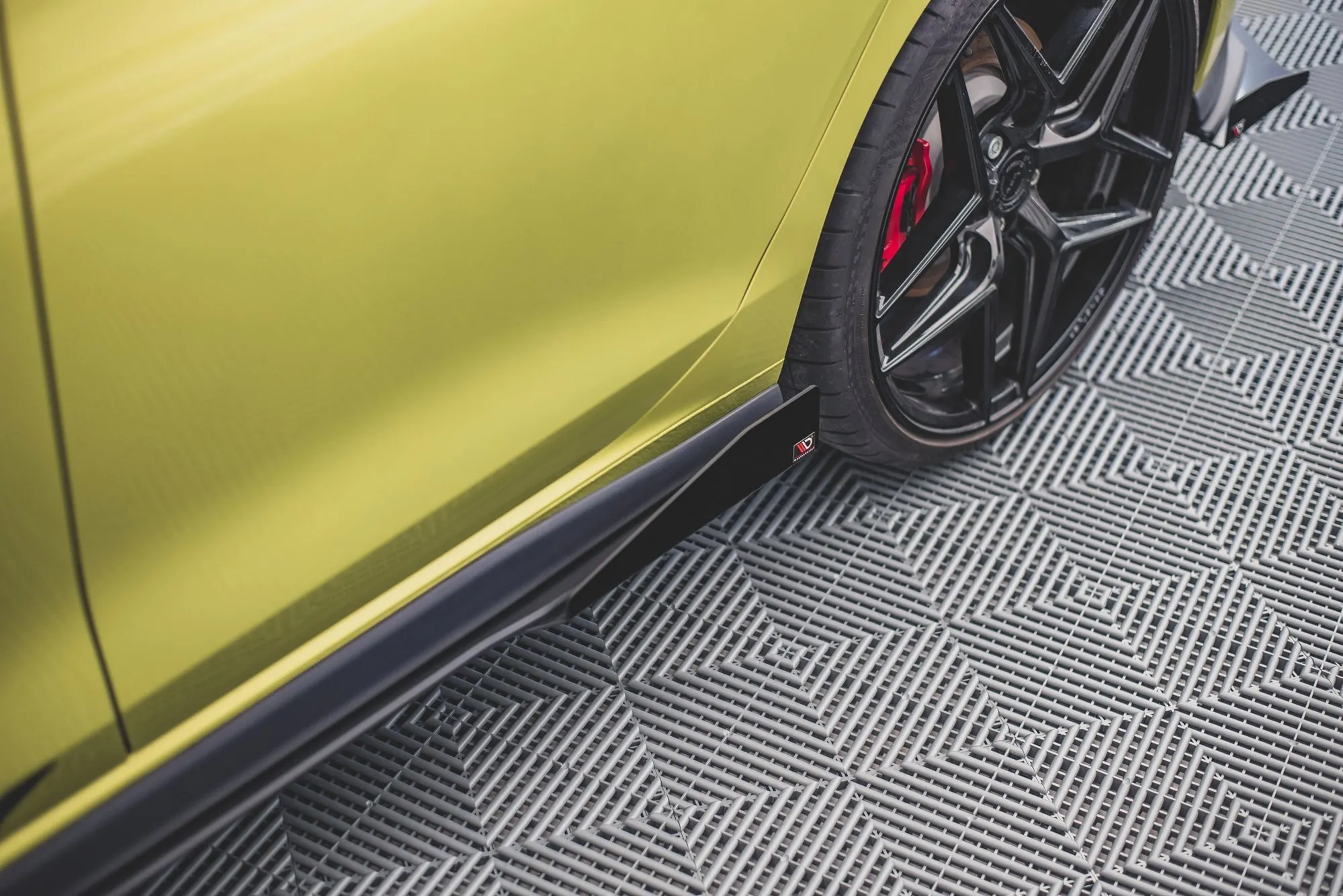 Sideskjørt + Flopper VW Golf 8 GTI / GTI Clubsport / R-line 2020-> | Street Pro Black Edition – bilde 11
