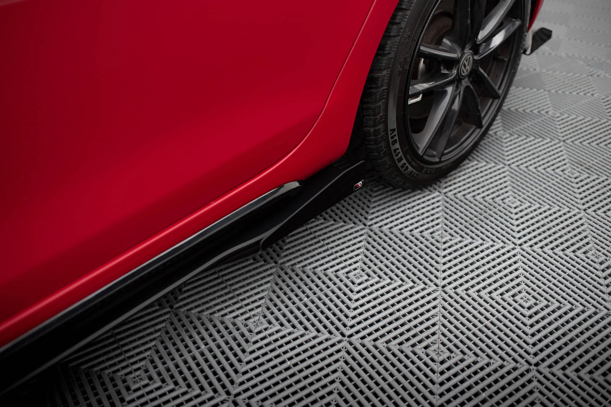 Sideskjørt + Flopper VW Golf GTI MK6 2008-2012 | Street Pro Black Edition