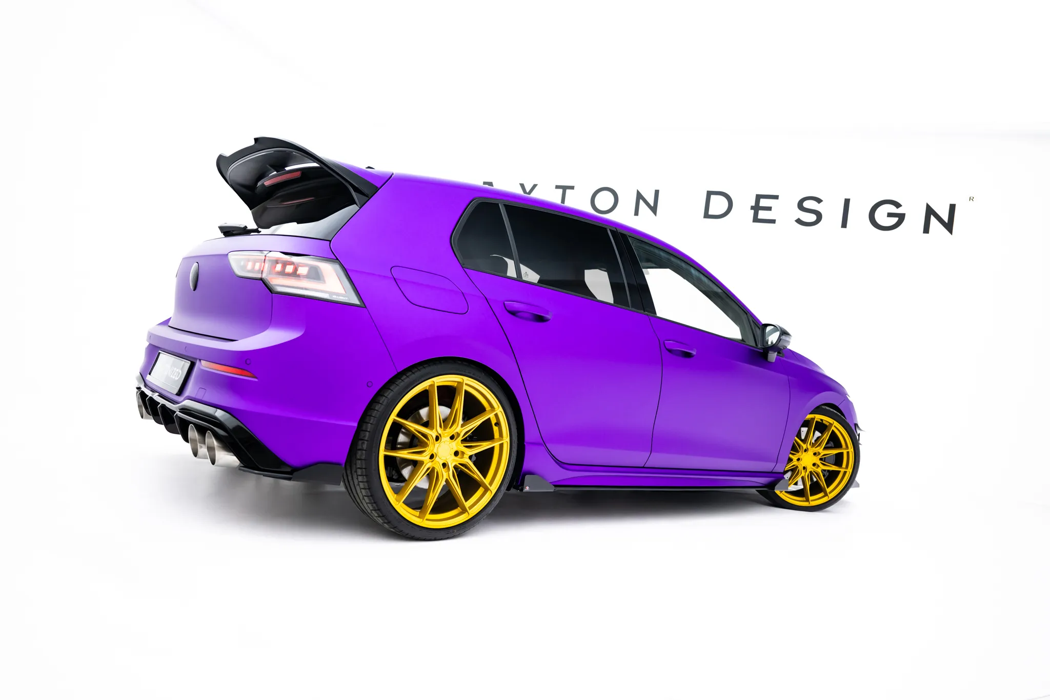 Sideskjørt + Flopper VW Golf R MK8 2020-> | Street Pro Black Edition