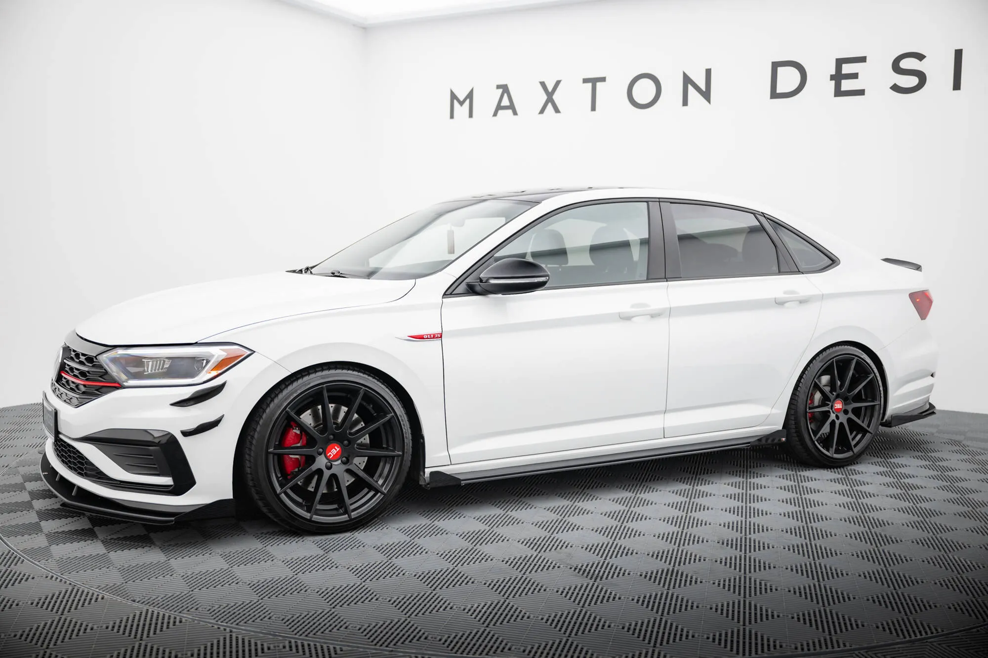 Sideskjørt + Flopper VW Jetta Gli VII 2019 - 2021 | Street Pro Black Edition – bilde 2