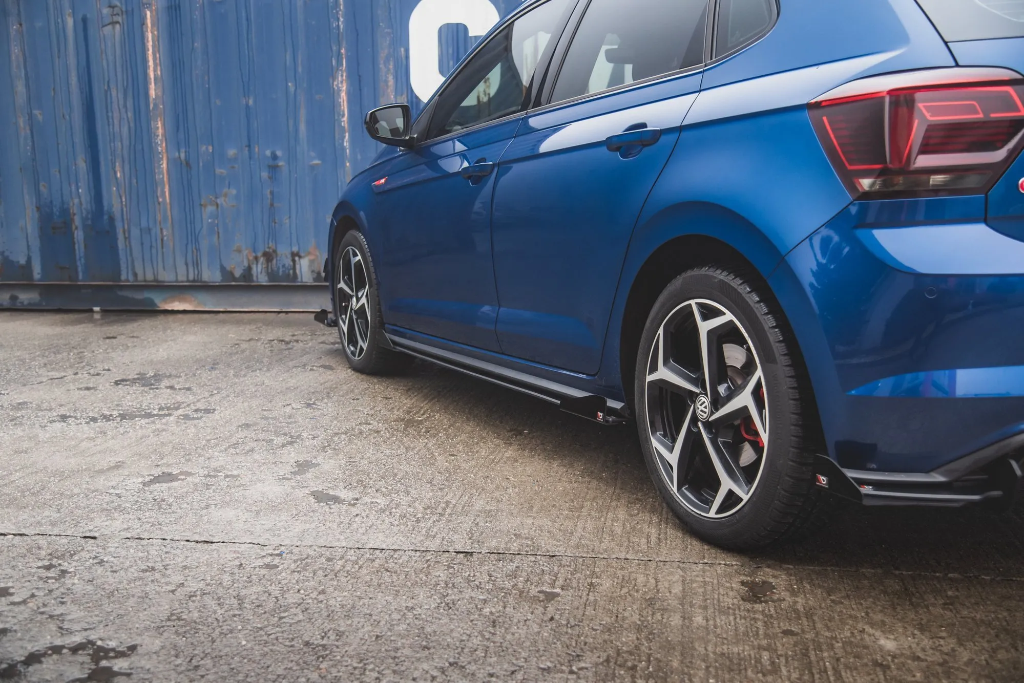 Sideskjørt + Flopper VW Polo GTI MK6 2017-2021 | Street Pro Black Edition – bilde 3