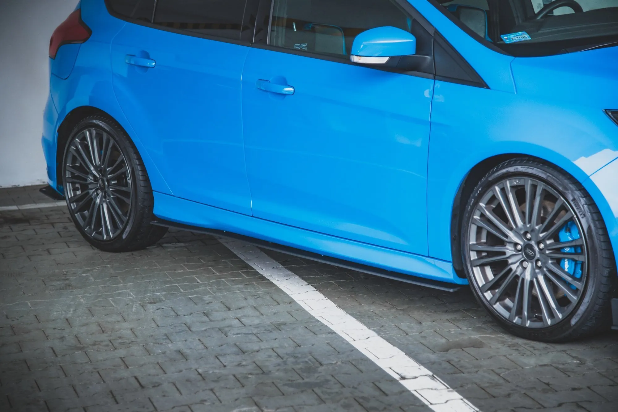Sideskjørt Ford Focus III RS 2015-2018 | Street Pro Black Edition