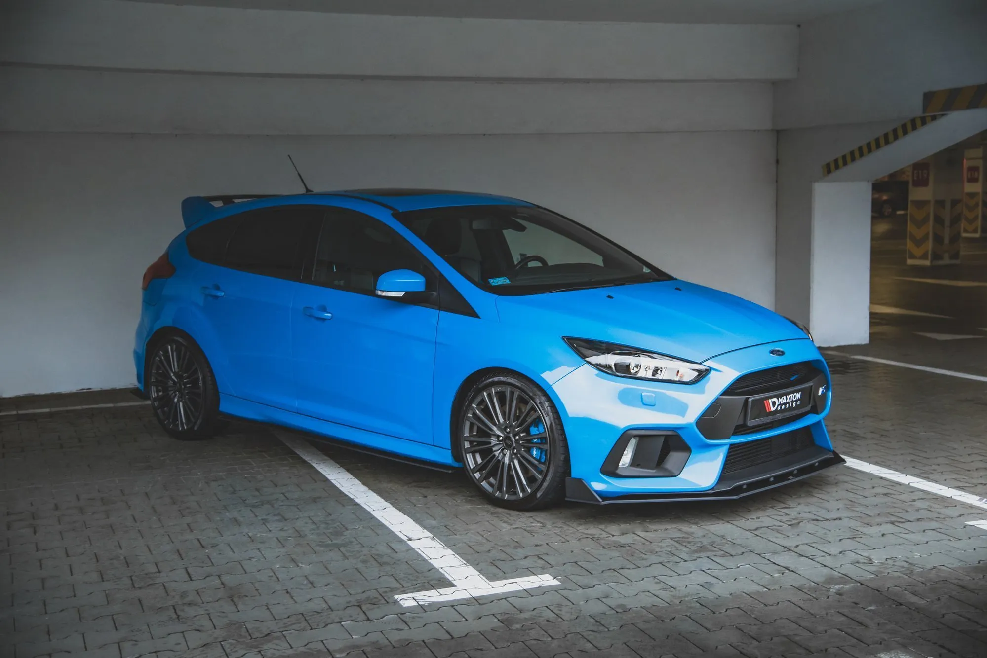Sideskjørt Ford Focus III RS 2015-2018 | Street Pro Black Edition – bilde 3