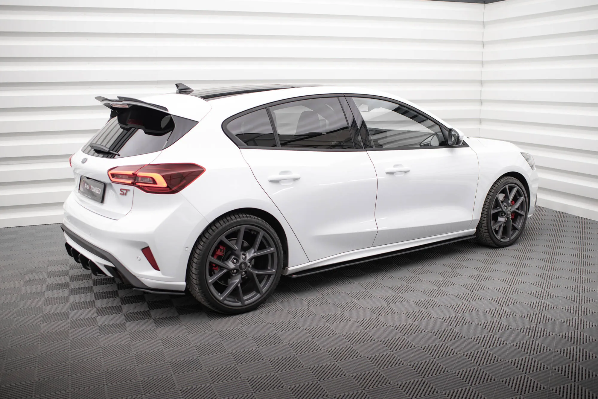 Sideskjørt Ford Focus IV ST / ST-Line 2018 -> | Street Pro Black Edition – bilde 3