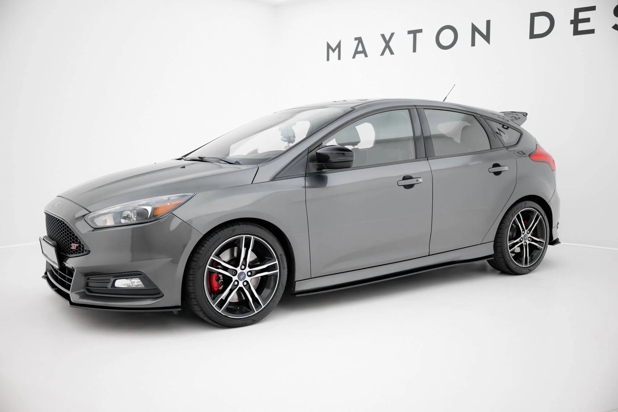 Sideskjørt Ford Focus ST III Facelift 2015 - 2018 | Street Pro Black Edition – bilde 2