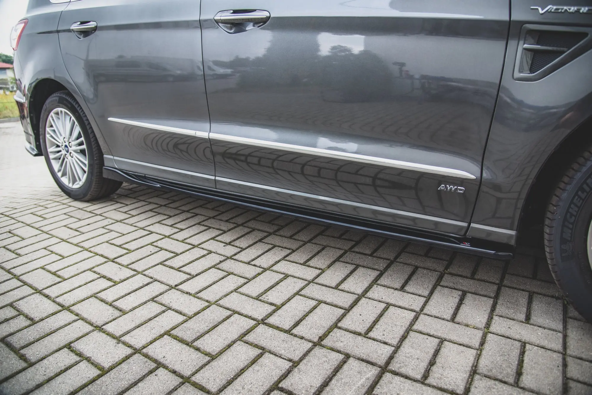 Sideskjørt Ford S-Max II Facelift 2019 - 2023