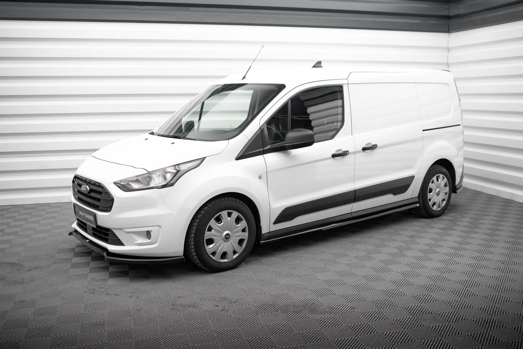 Sideskjørt Ford Transit Connect II Facelift 2017 - 2022 | Glossy Black Edition – bilde 4