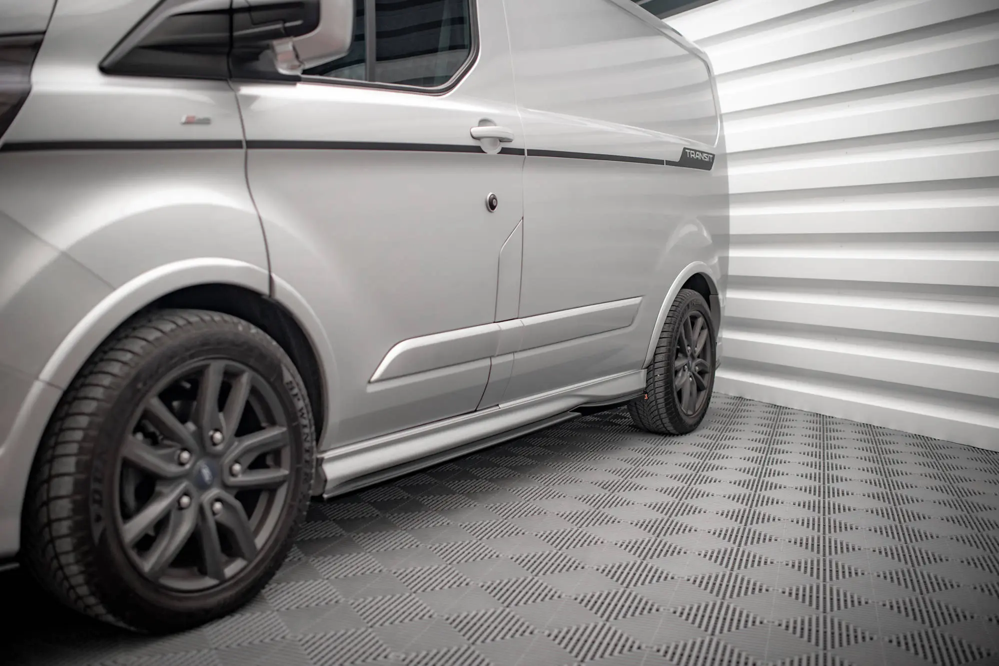 SIDESKJØRT Ford Transit Custom I ST-Line 2017 - 2023 – bilde 3