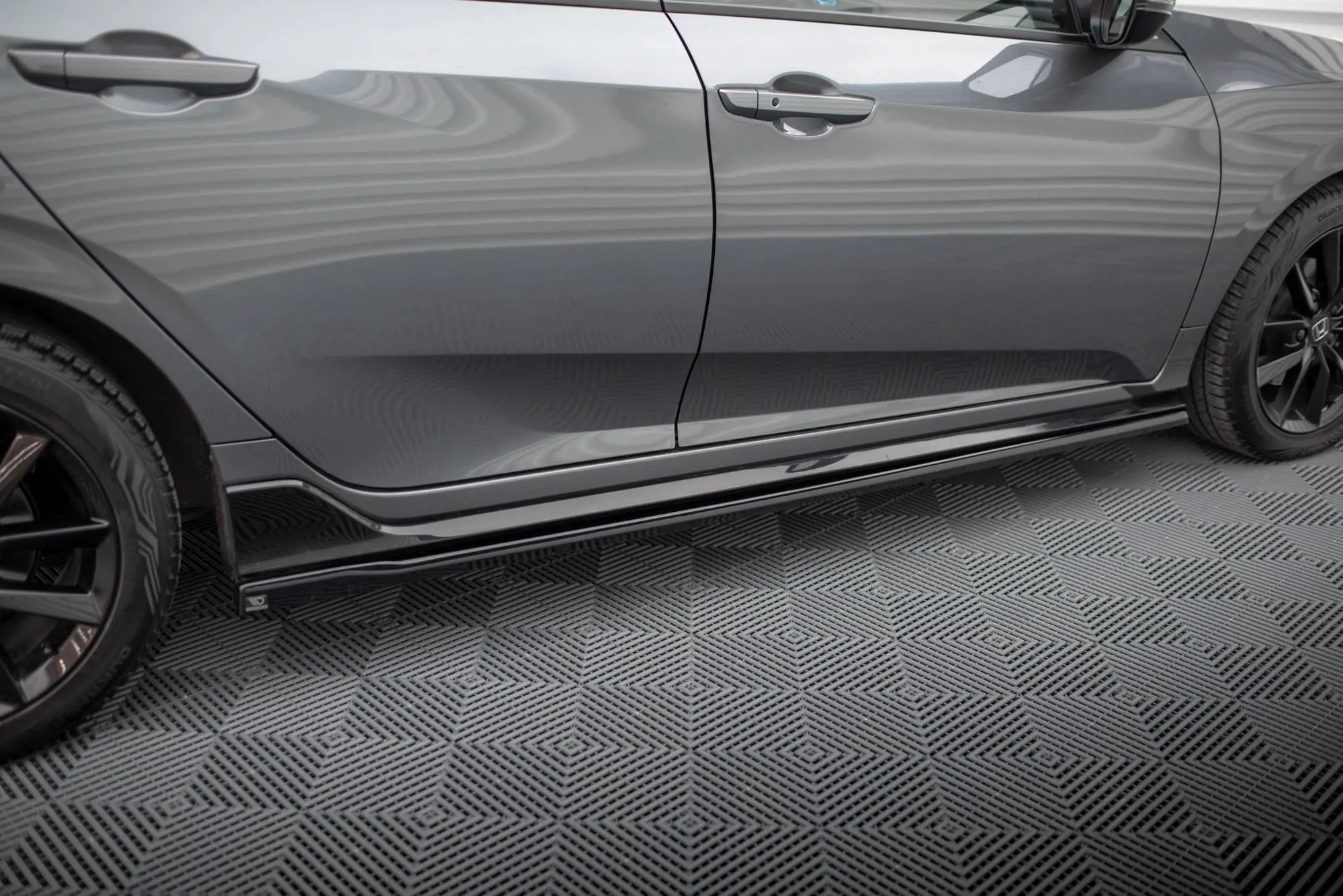 Sideskjørt Honda Civic Sport Mk10 2020-2023 | Glossy Black Edition