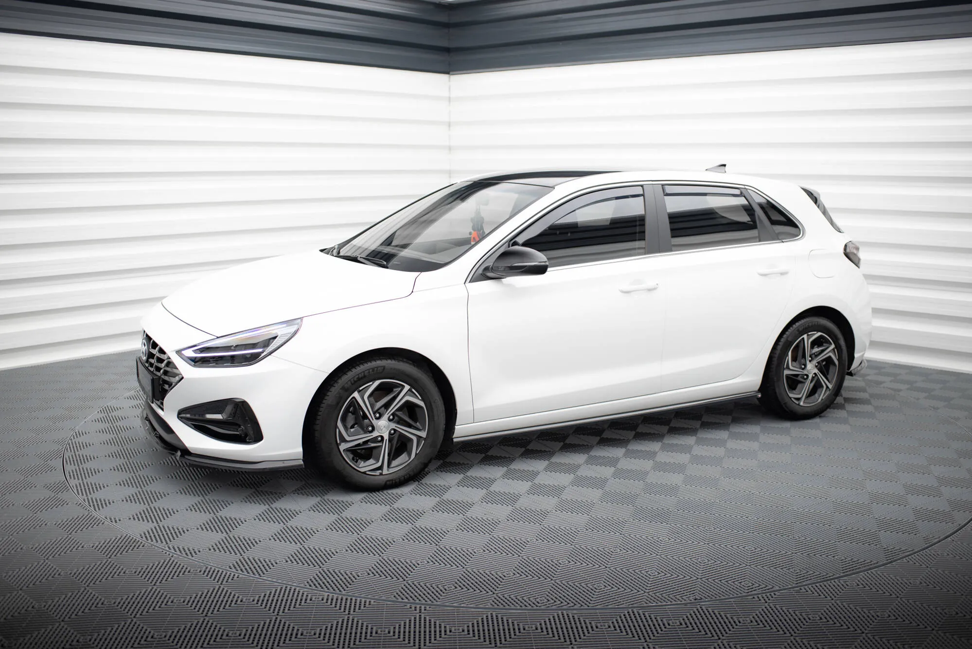 Sideskjørt Hyundai I30 III Facelift 2020 -> | Glossy Black Edition – bilde 2