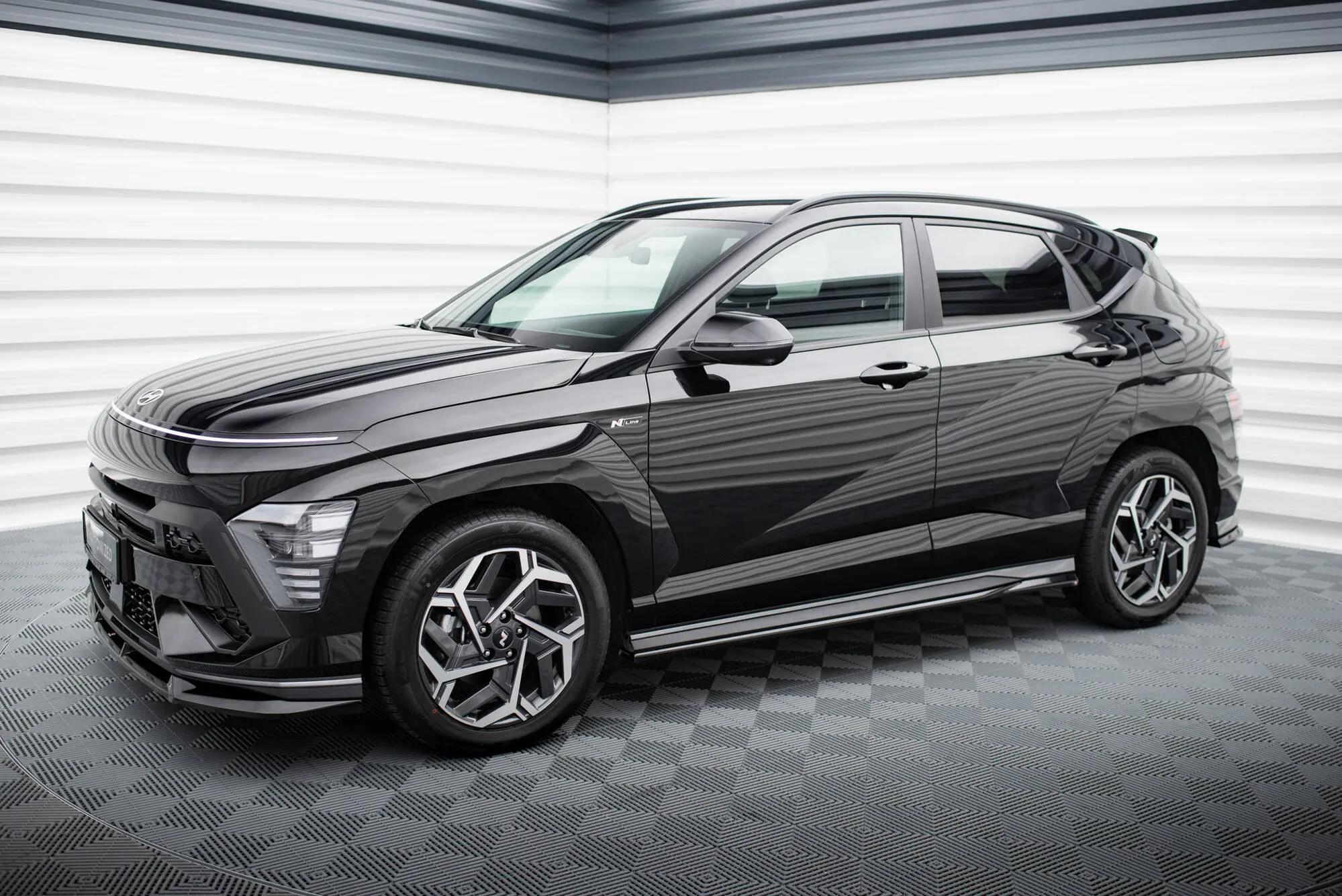 Sideskjørt Hyundai Kona II N-Line 2022 ->  | Glossy Black Edition – bilde 2
