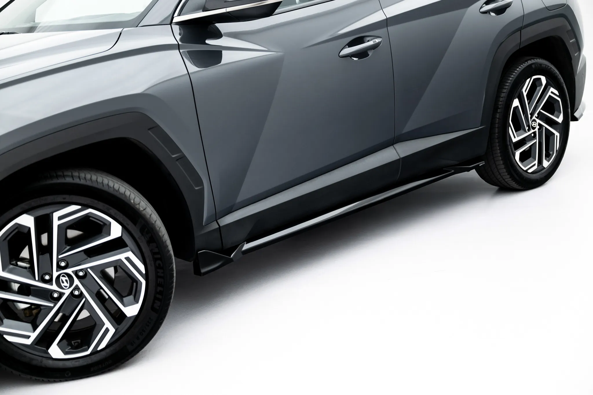 Sideskjørt Hyundai Tucson IV Facelift 2024 -> | Glossy Black Edition – bilde 2