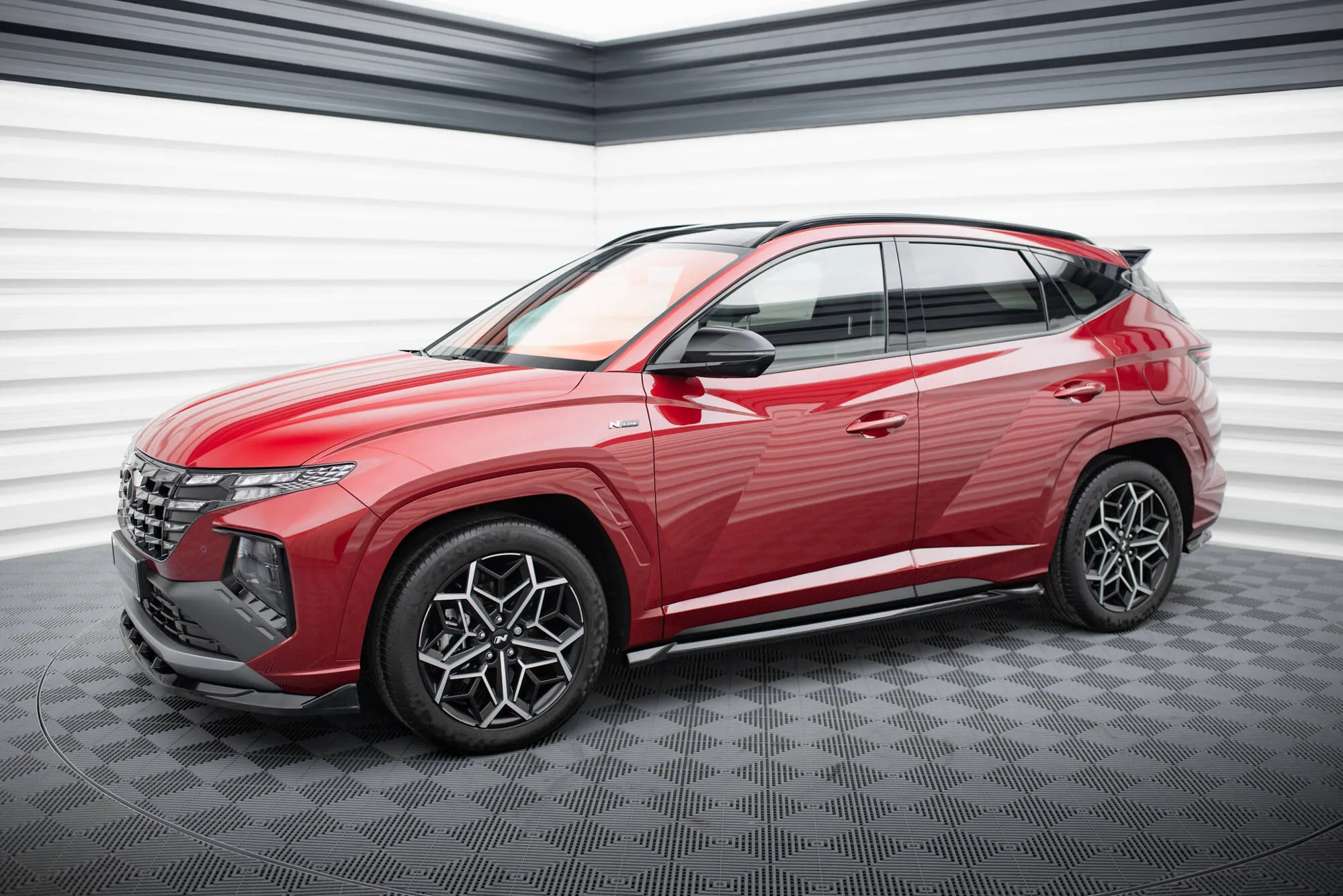 Sideskjørt Hyundai Tucson N-Line IV 2020 - 2024 | Glossy Black Edition – bilde 2