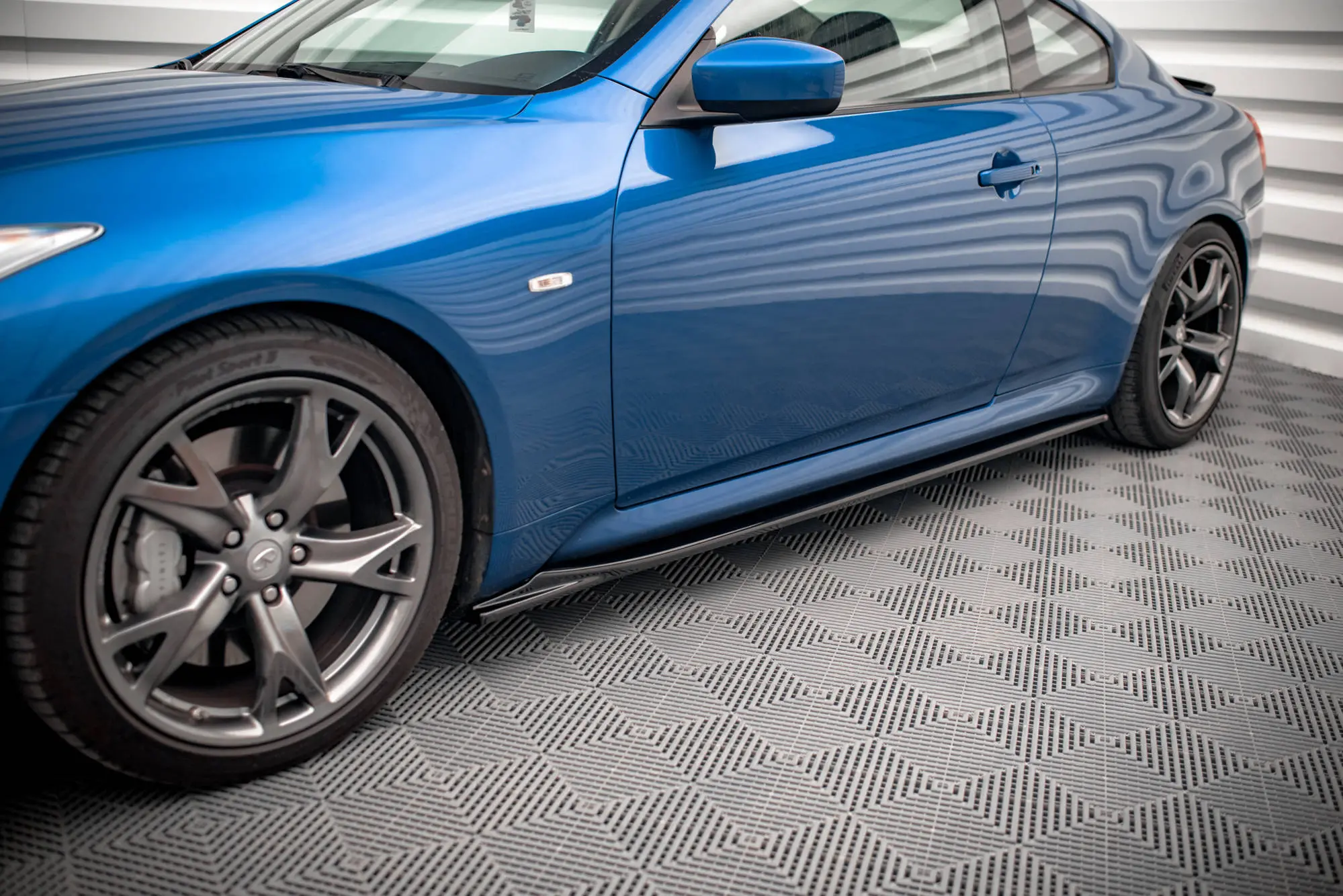 SIDESKJØRT INFINITI G V37 coupe 2008-2013 – bilde 2