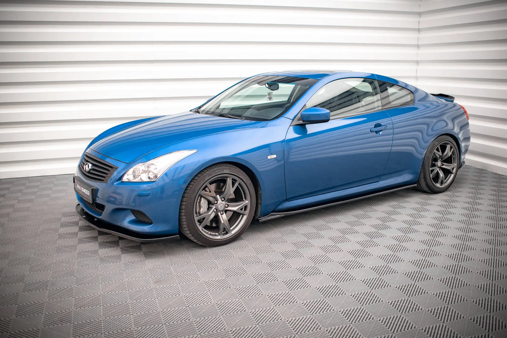 SIDESKJØRT INFINITI G V37 coupe 2008-2013 – bilde 4