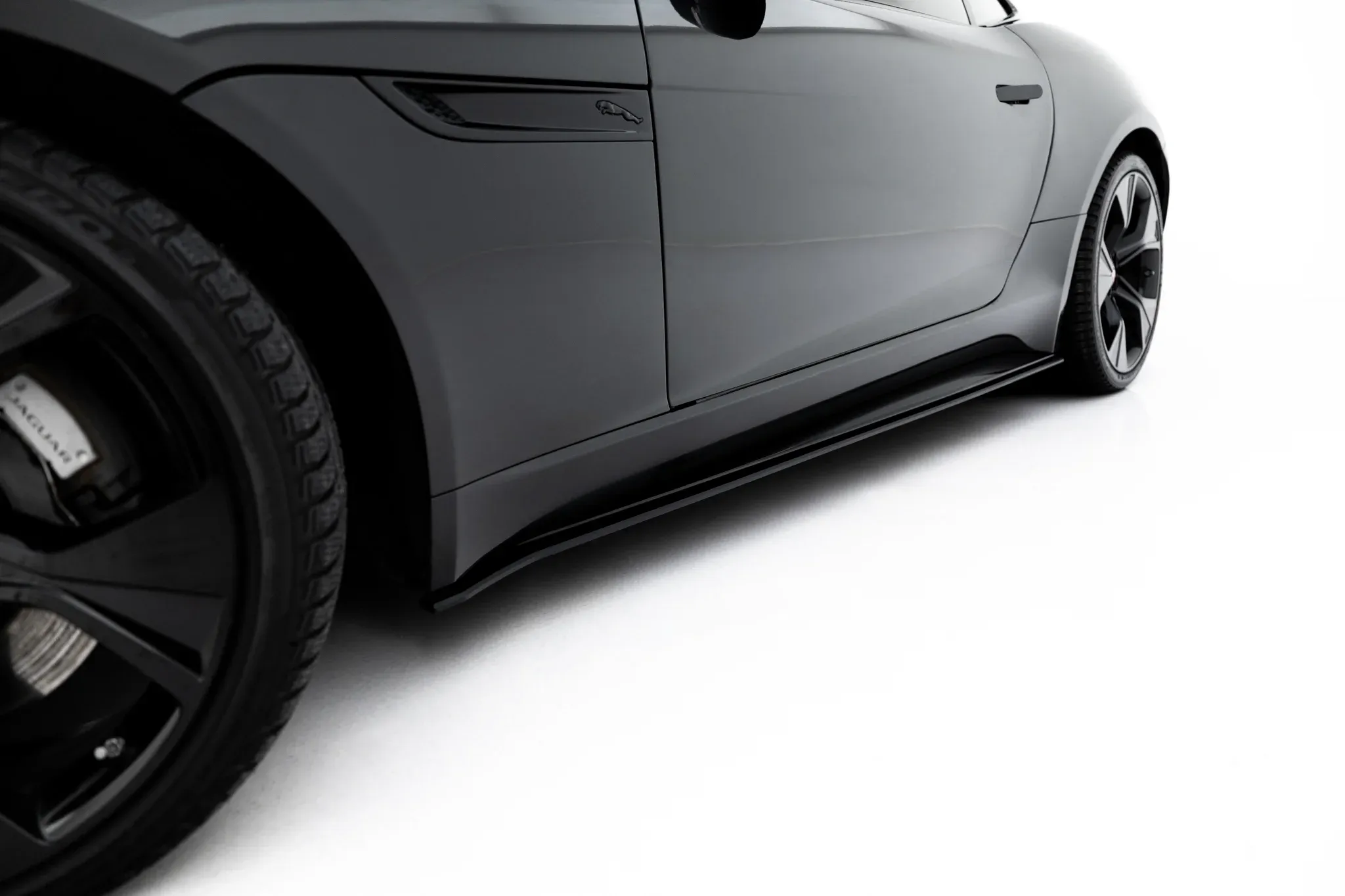 Sideskjørt Jaguar F-Type (X152) Facelift 2020 - 2024 | Street Pro Black Edition – bilde 4