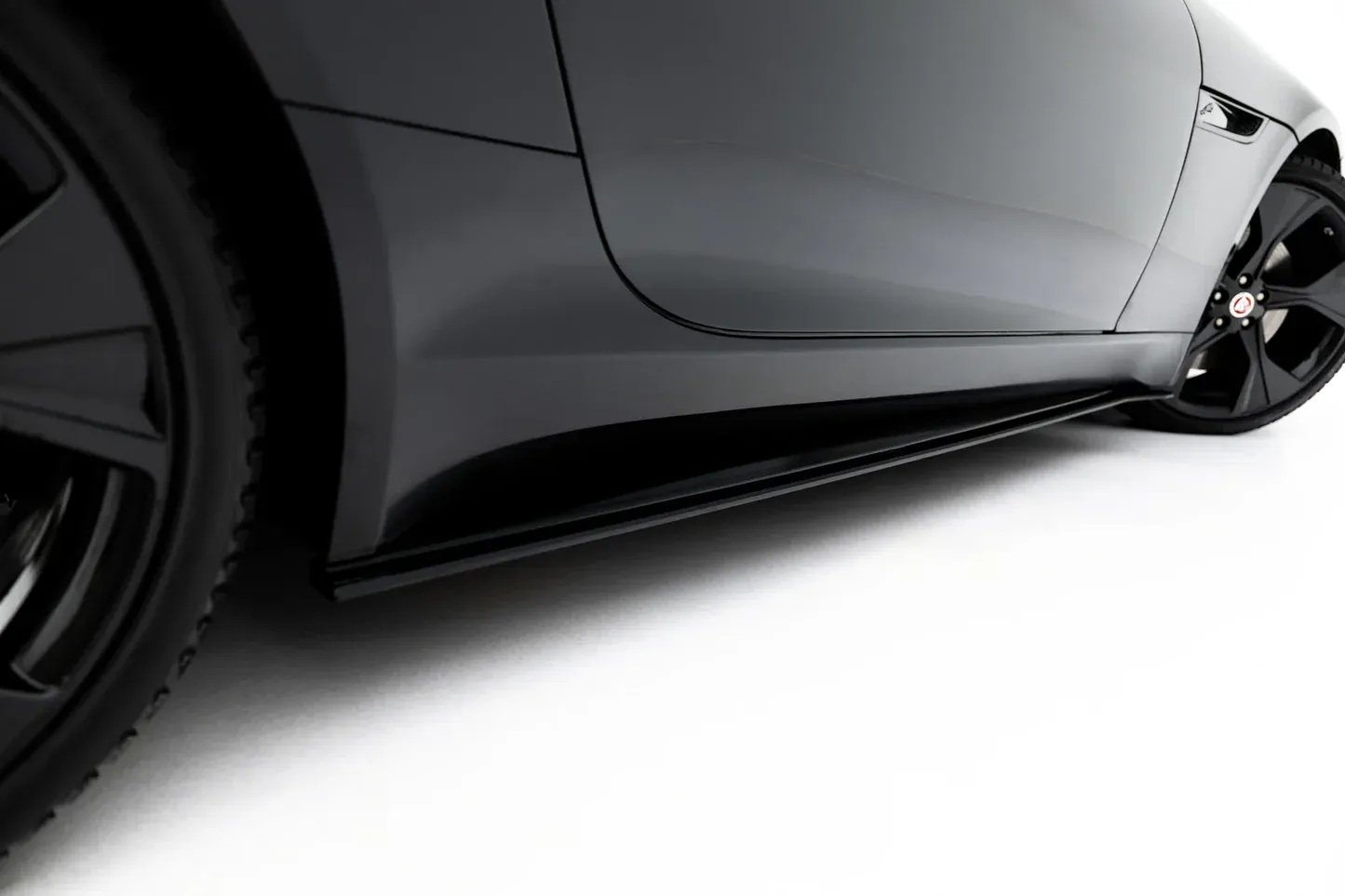 Sideskjørt Jaguar F-Type (X152) Facelift 2020 - 2024 | Street Pro Edition – bilde 3