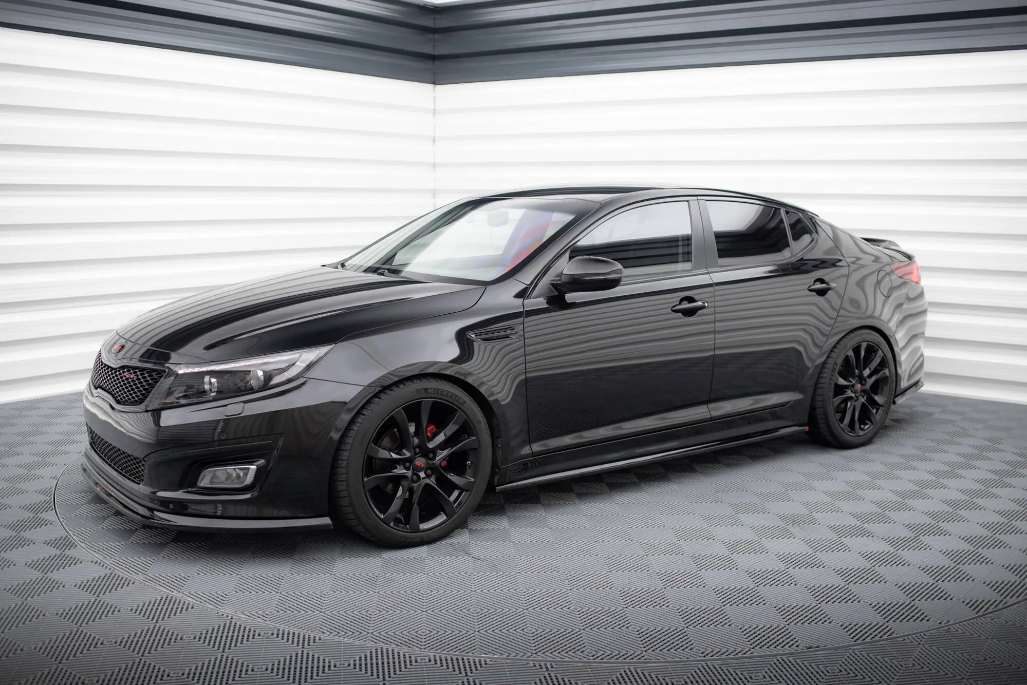 Sideskjørt Kia Optima mk3 2010 - 2013 | Glossy Black Edition – bilde 4