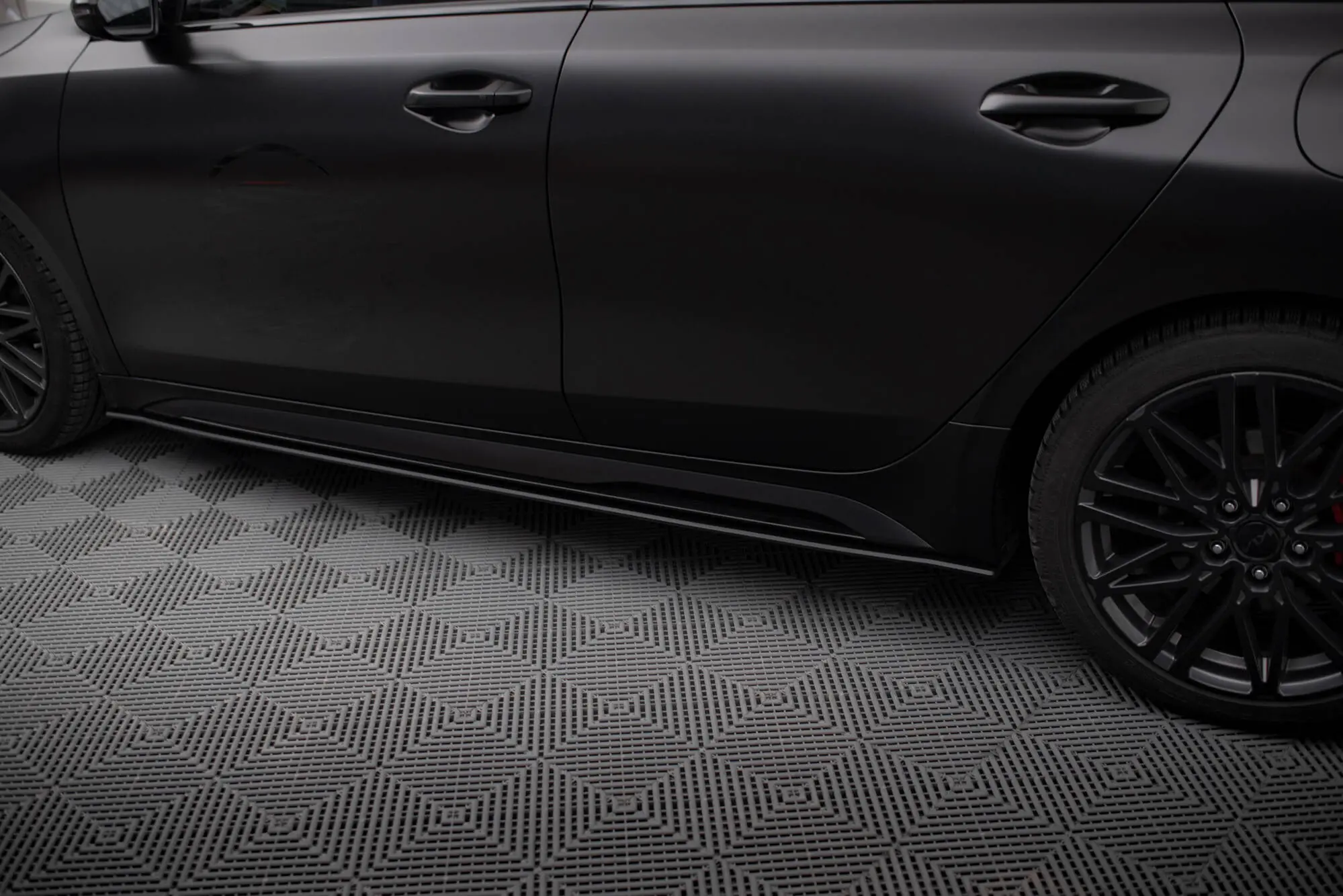 Sideskjørt Kia Proceed GT facelift 2021 - > | Street Pro Black Edition Image 2
