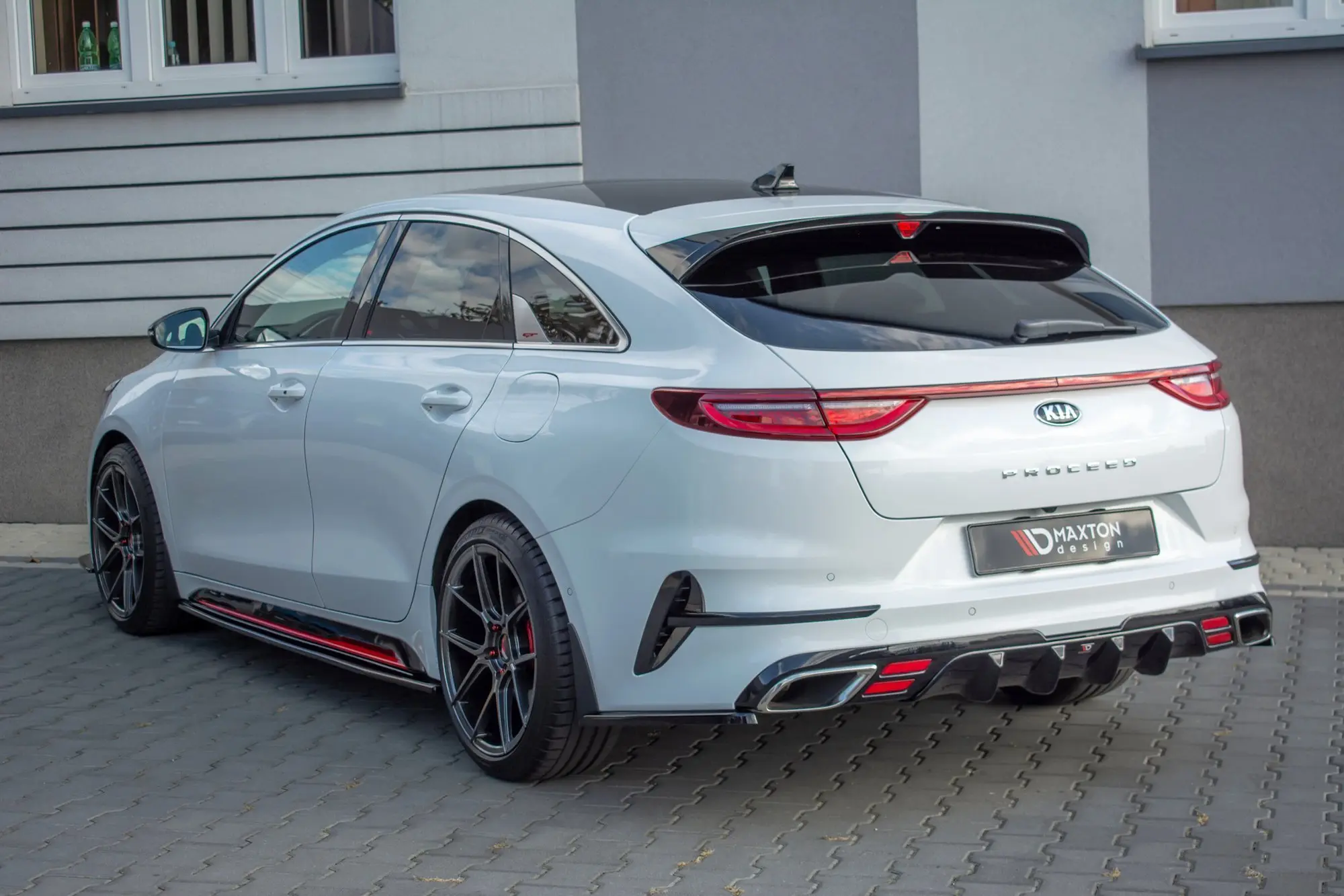 SIDESKJØRT KIA Proceed III GT 2018-> – bilde 5