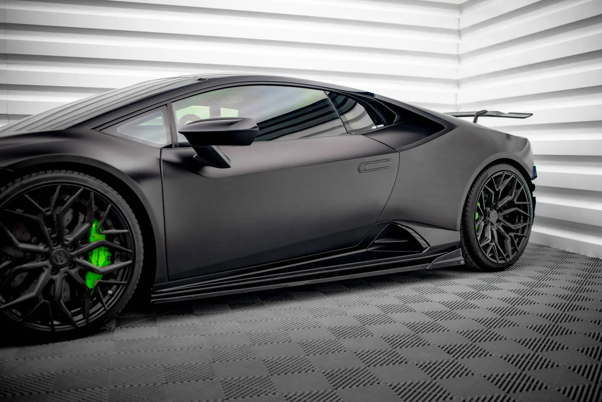SIDESKJØRT LAMBORGHINI Huracan EVO 2019-> – bilde 5