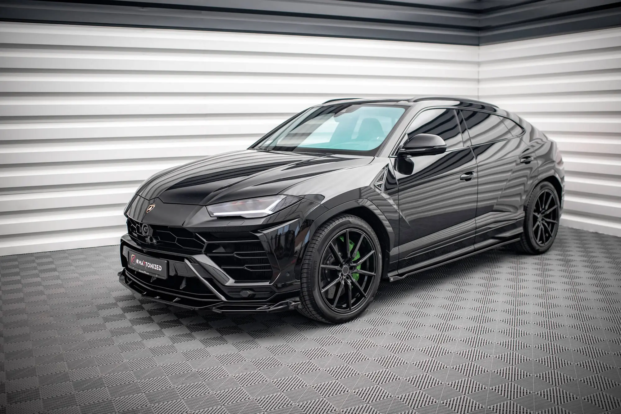 Sideskjørt Lamborghini Urus 2018-> – bilde 2