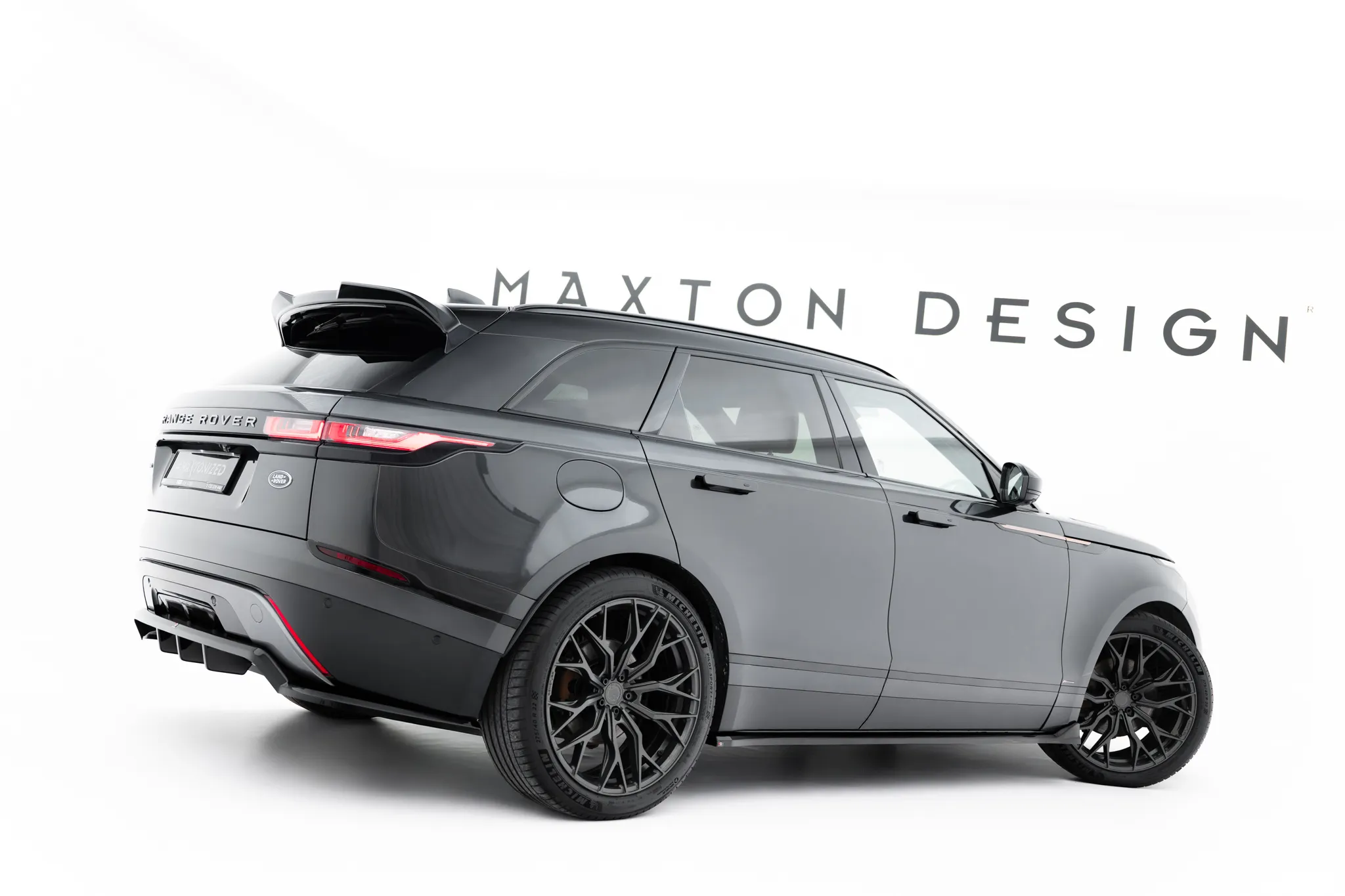 Sideskjørt Land Rover Range Rover Velar R-Dynamic I 2017 - 2023 | Glossy Black Edition – bilde 2