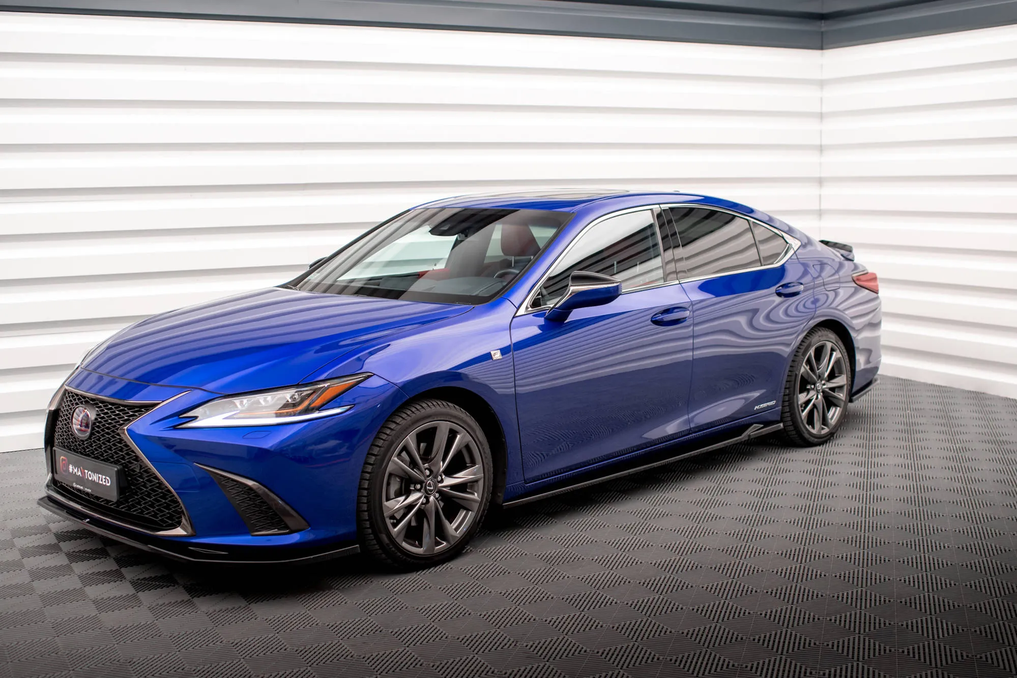 Sideskjørt Lexus ES VII F Sport 2018-> | Glossy Black Edition – bilde 3