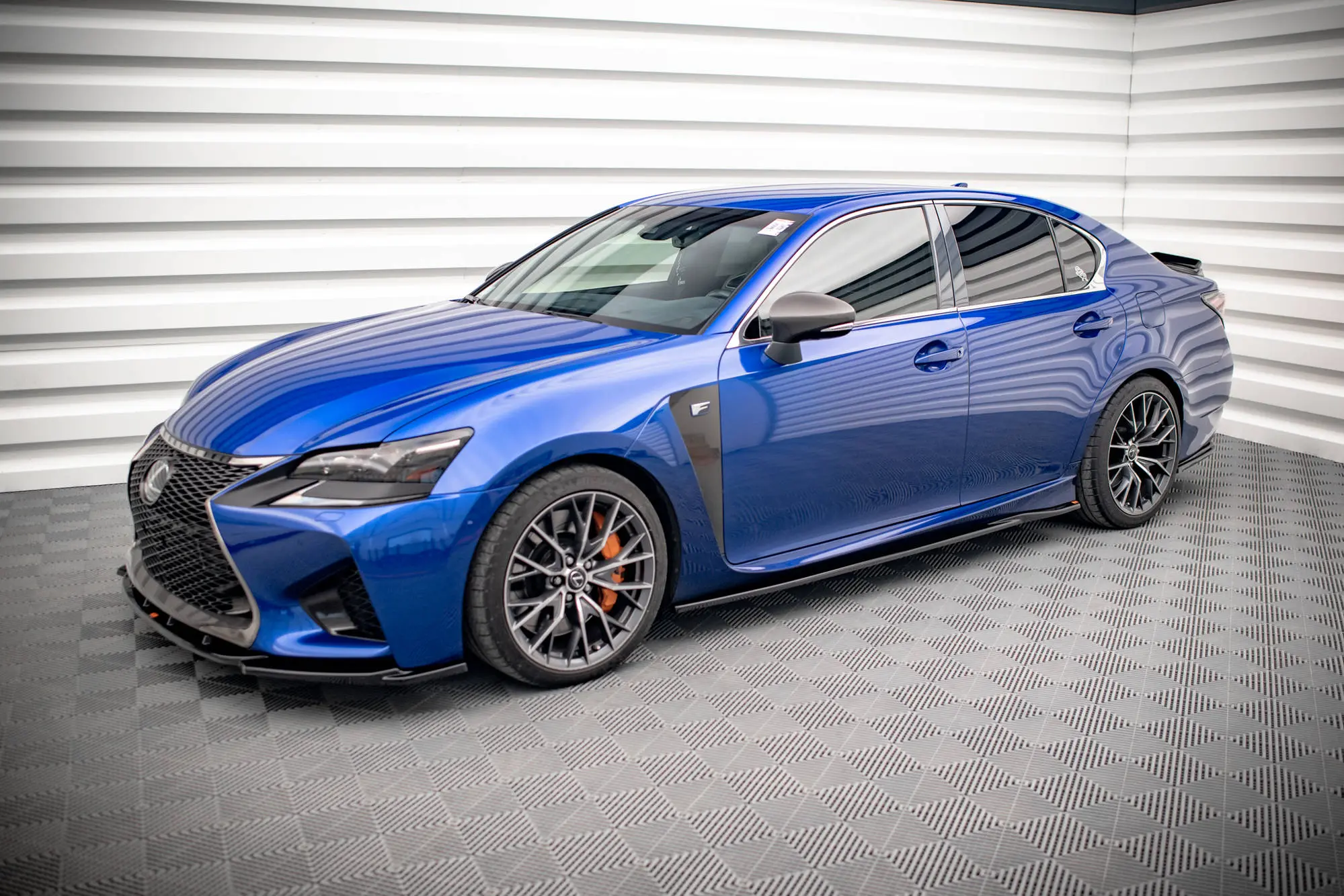 SIDESKJØRT Lexus GS F IV 2015-2020 – bilde 4