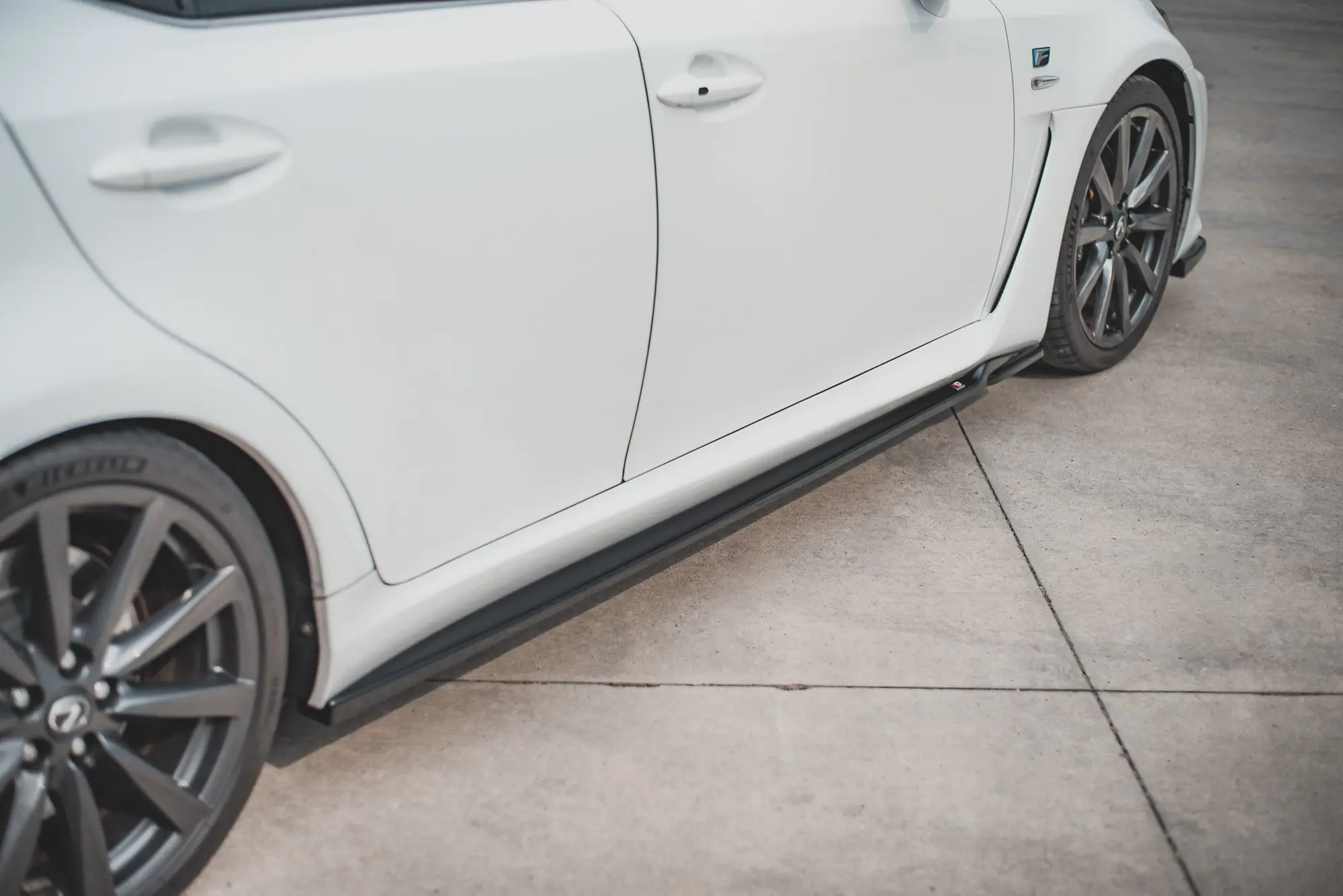 SIDESKJØRT Lexus IS F II 2005 - 2013 – bilde 2