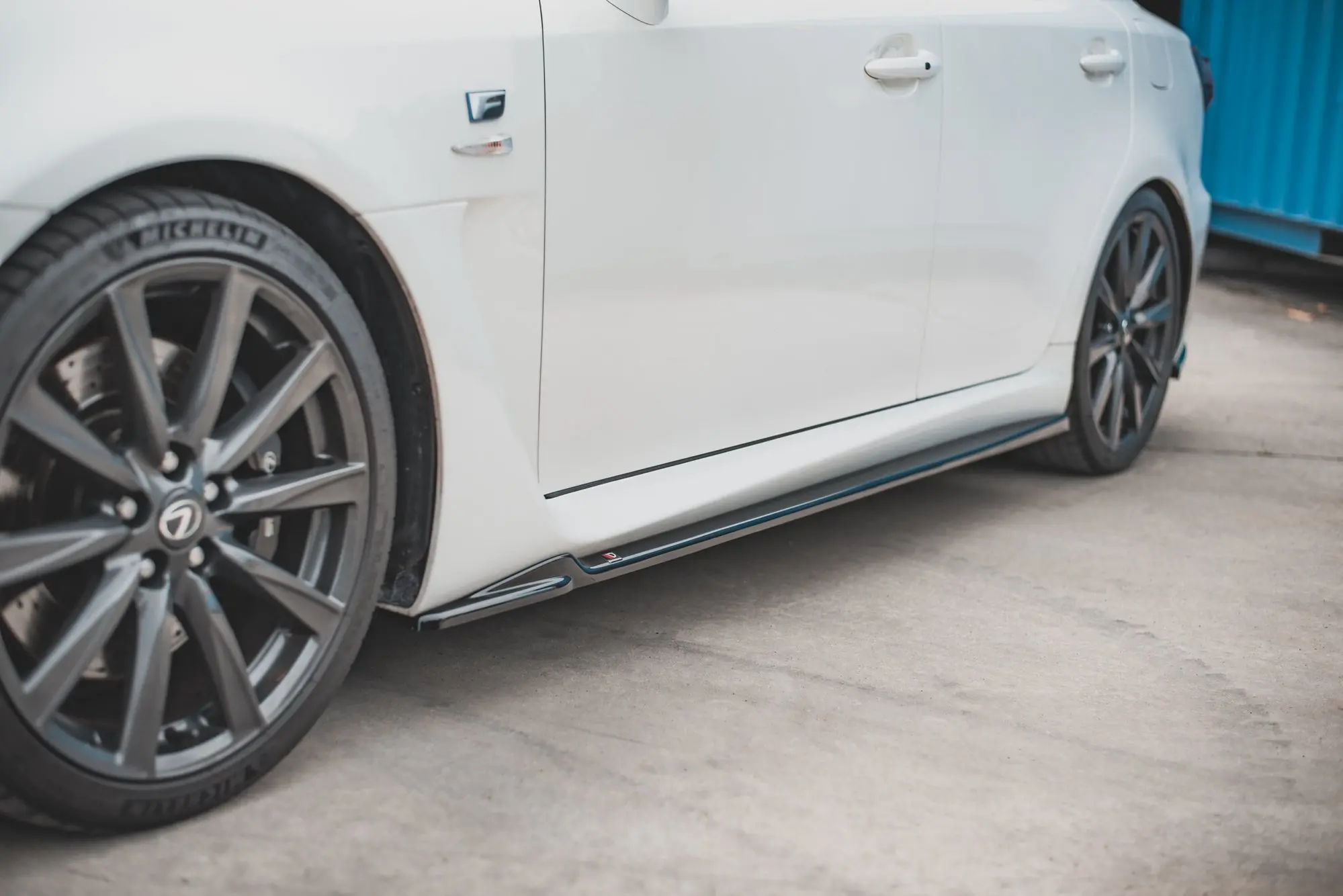SIDESKJØRT Lexus IS F II 2005 - 2013 – bilde 3