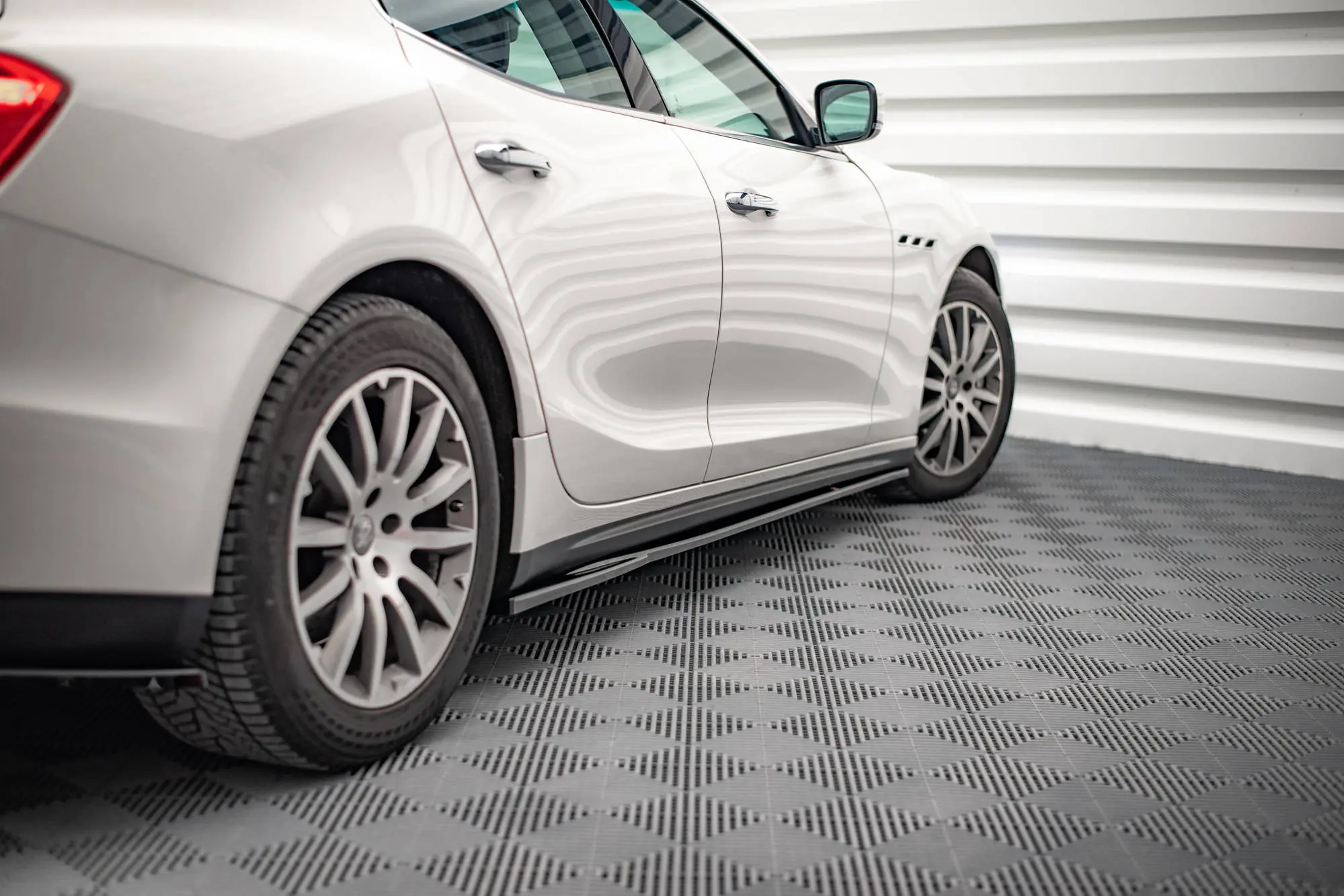 SIDESKJØRT Maserati Ghibli mk3 2013-2017