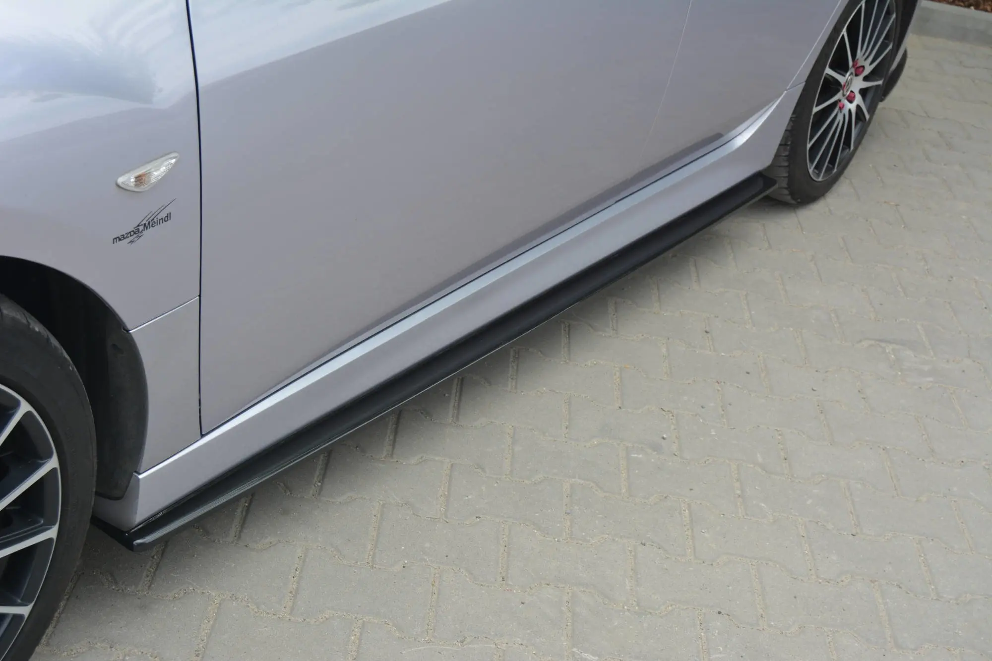 SIDESKJØRT Mazda 6 II Sport Liftback (GH) 2007 - 2010
