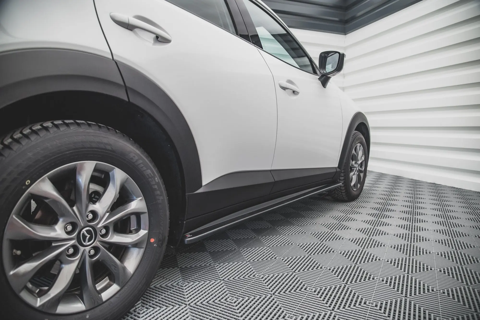 SIDESKJØRT Mazda CX-3 2014 - 2023