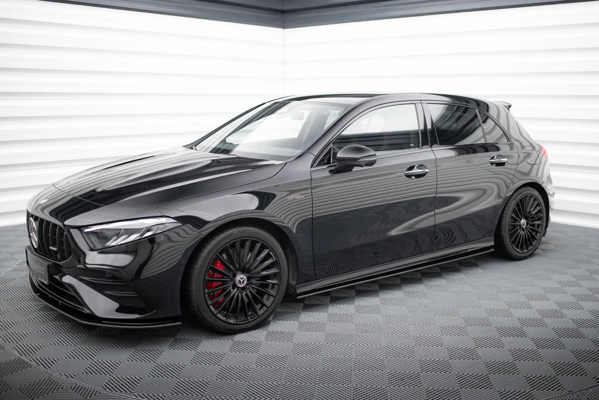 Sideskjørt Mercedes-AMG A35 (W177 / V177) facelift 2023 - > | Street Pro Black Edition – bilde 4