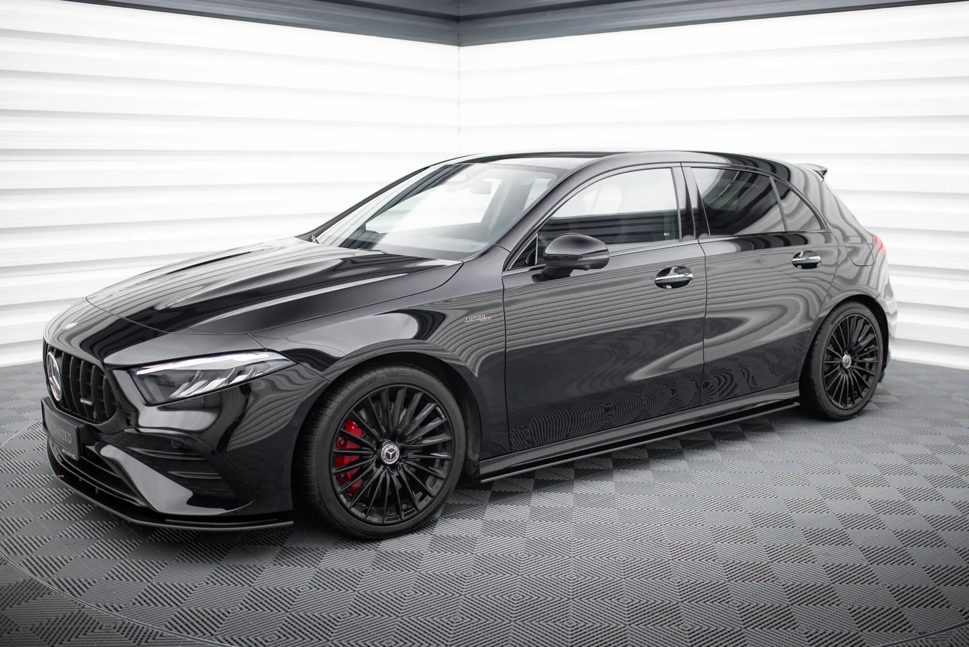 Sideskjørt Mercedes-AMG A35 (W177 / V177) facelift 2023 - > | Street Pro Black Edition – bilde 2