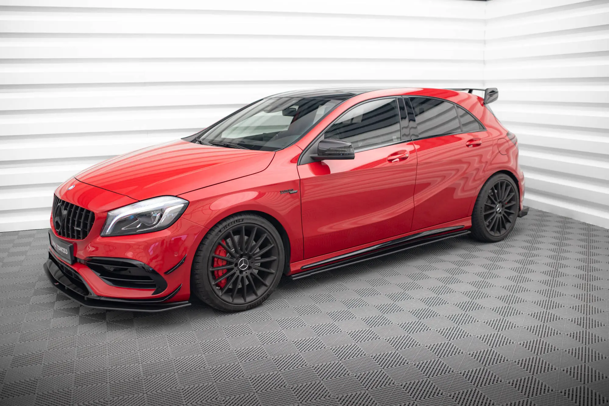 Sideskjørt Mercedes-Benz A45 AMG (W176) facelift 2015 - 2018 | Street Pro Black Edition – bilde 4