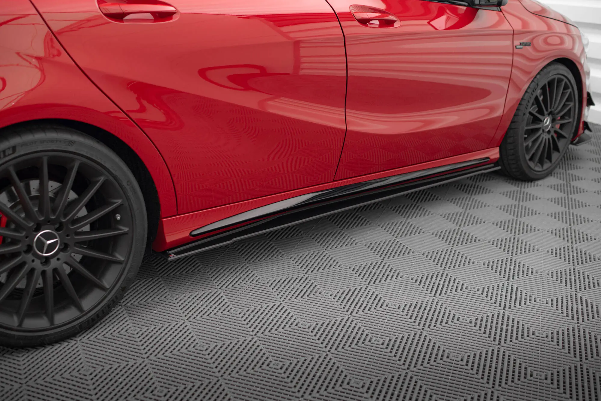 Sideskjørt Mercedes-Benz A45 AMG (W176) facelift 2015 - 2018 | Street Pro Black Edition – bilde 5