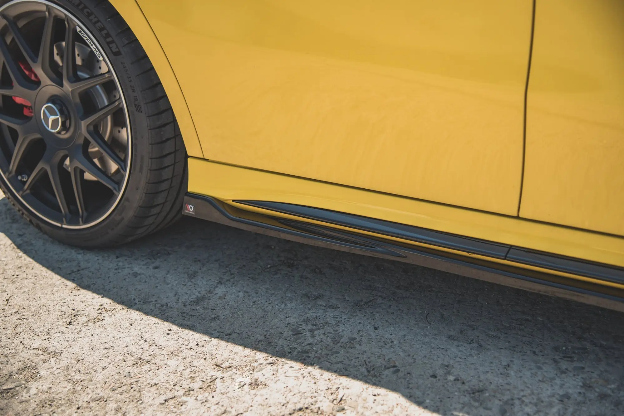 SIDESKJØRT MERCEDES-BENZ AMG A45 S (W177/V177) 2019-> – bilde 2