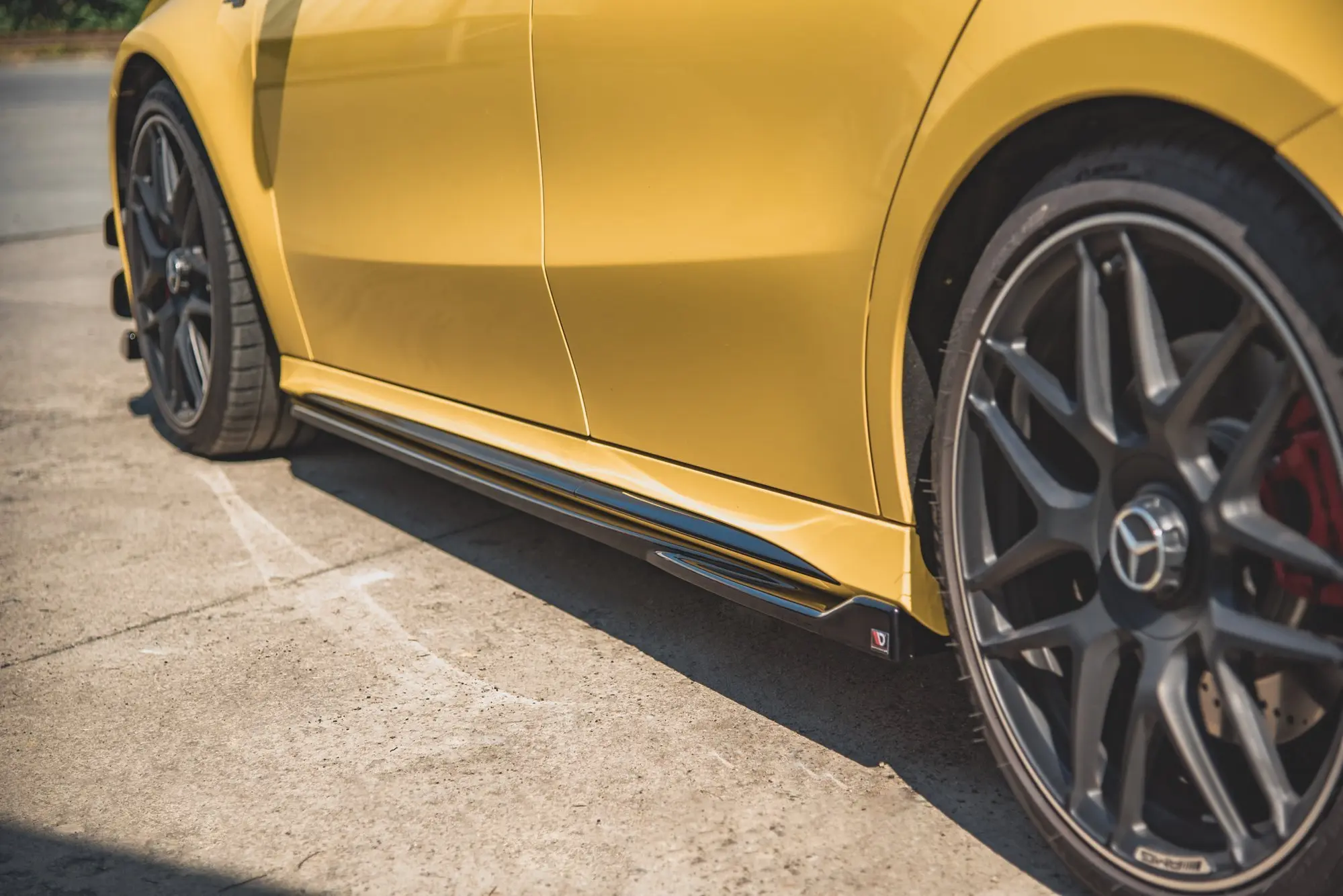 SIDESKJØRT MERCEDES-BENZ AMG A45 S (W177/V177) 2019-> – bilde 4