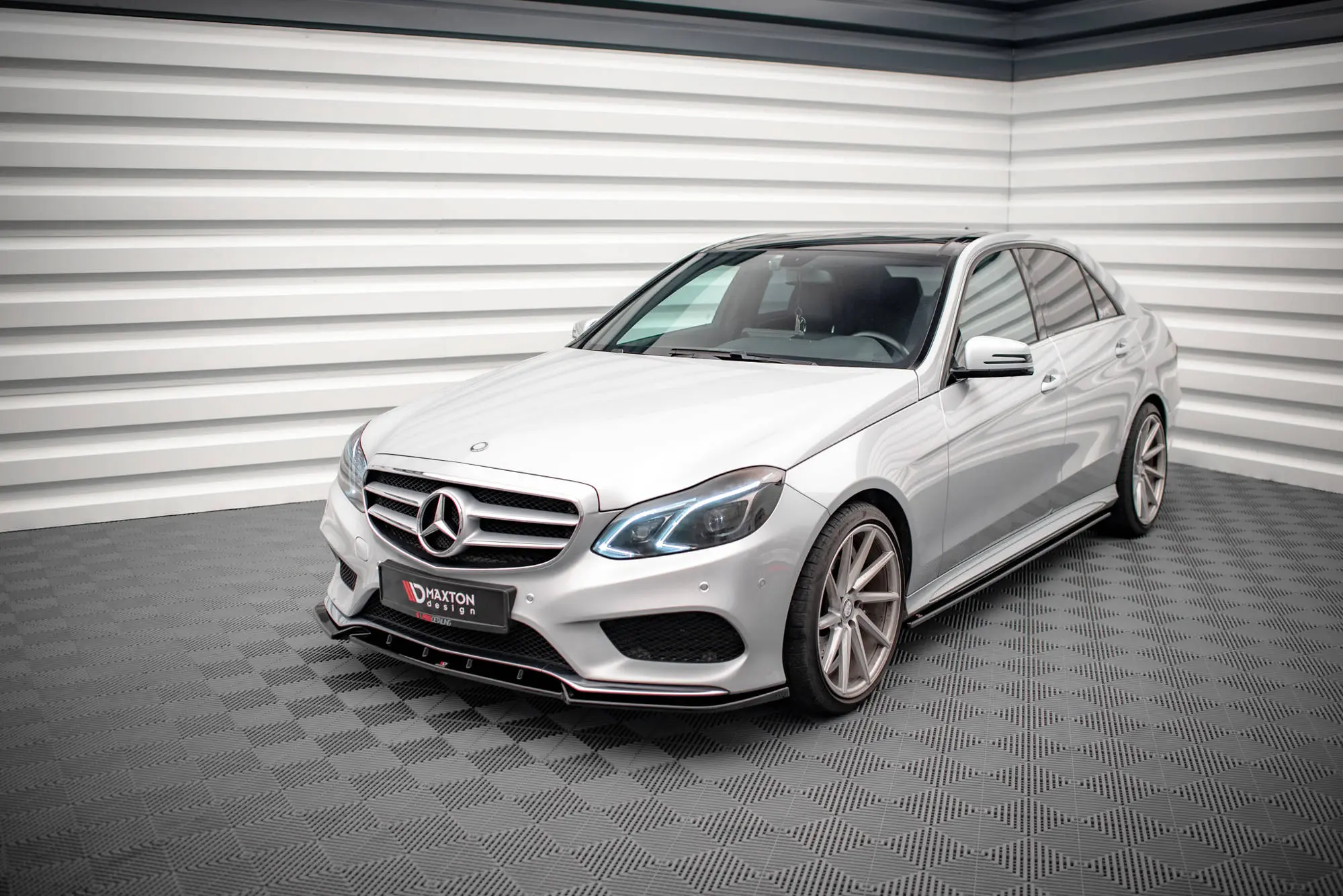 SIDESKJØRT MERCEDES-BENZ AMG E63 / AMG-Line (W212) 2012-2016 – bilde 4