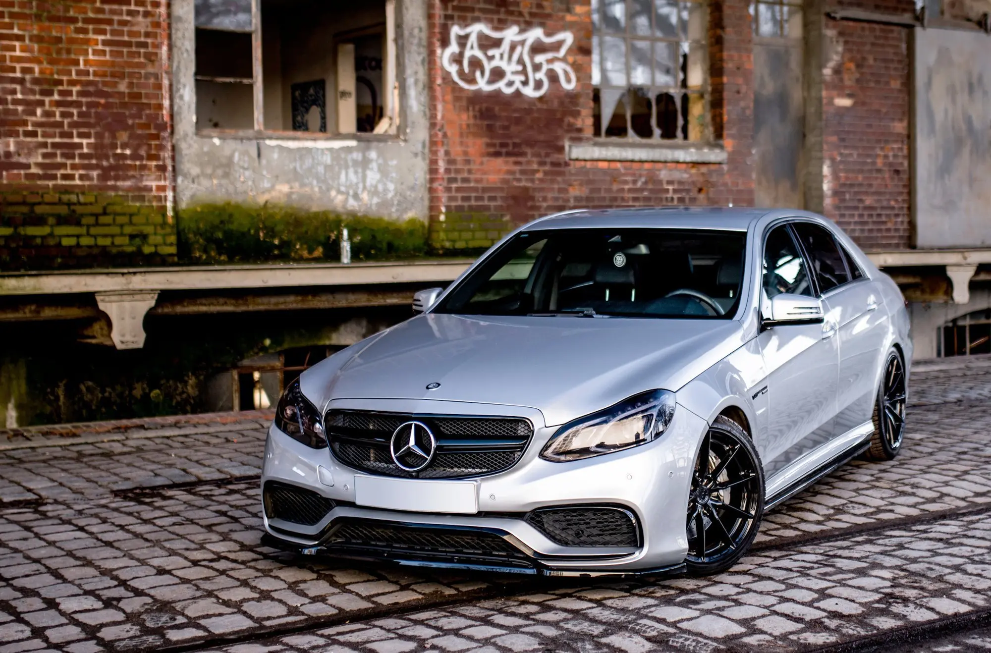 SIDESKJØRT MERCEDES-BENZ AMG E63 / AMG-Line (W212) 2012-2016 – bilde 5